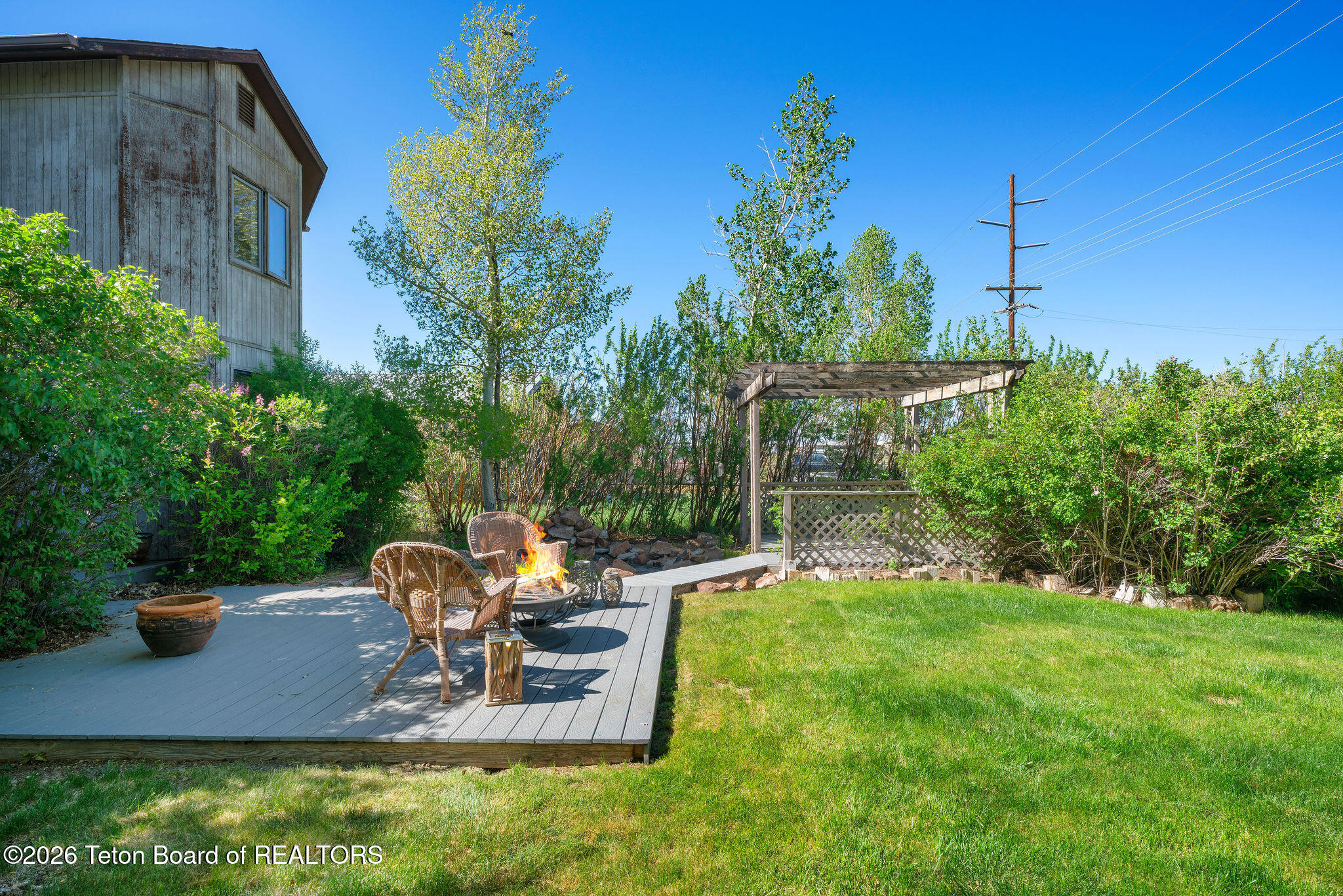 302 RAKESTRAW Avenue