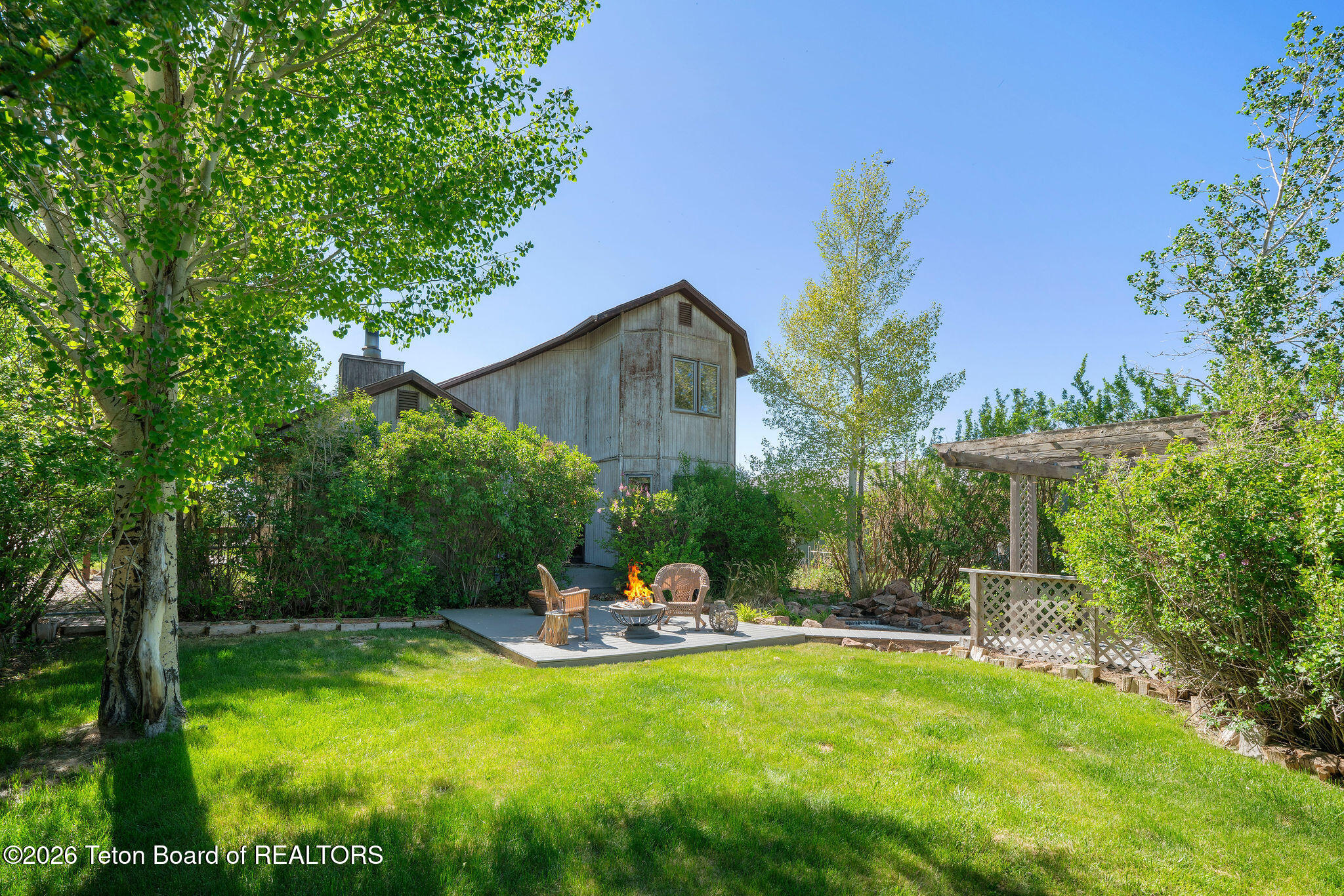 302 RAKESTRAW Avenue