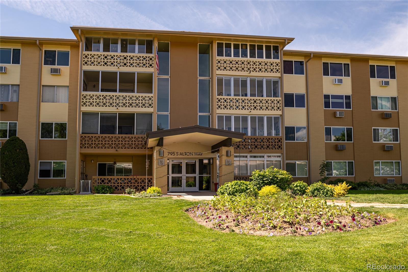 795 S Alton Way Unit: 11D