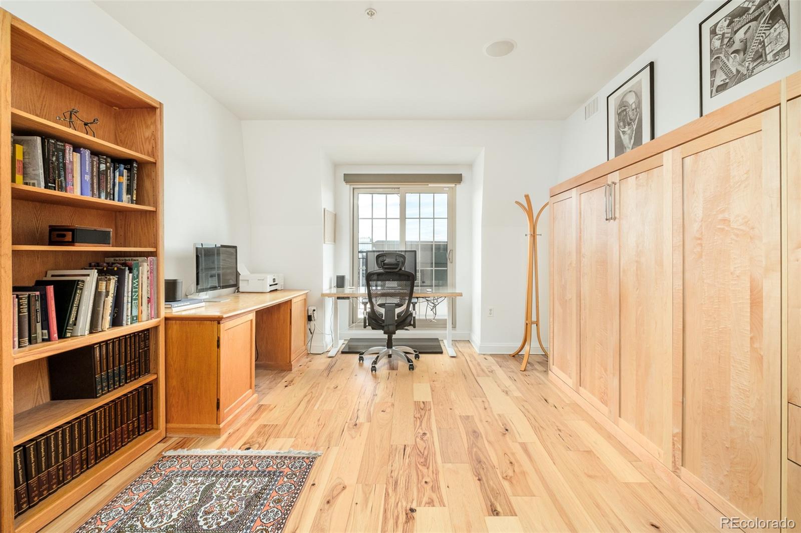 975 N Lincoln Street Unit: 14D