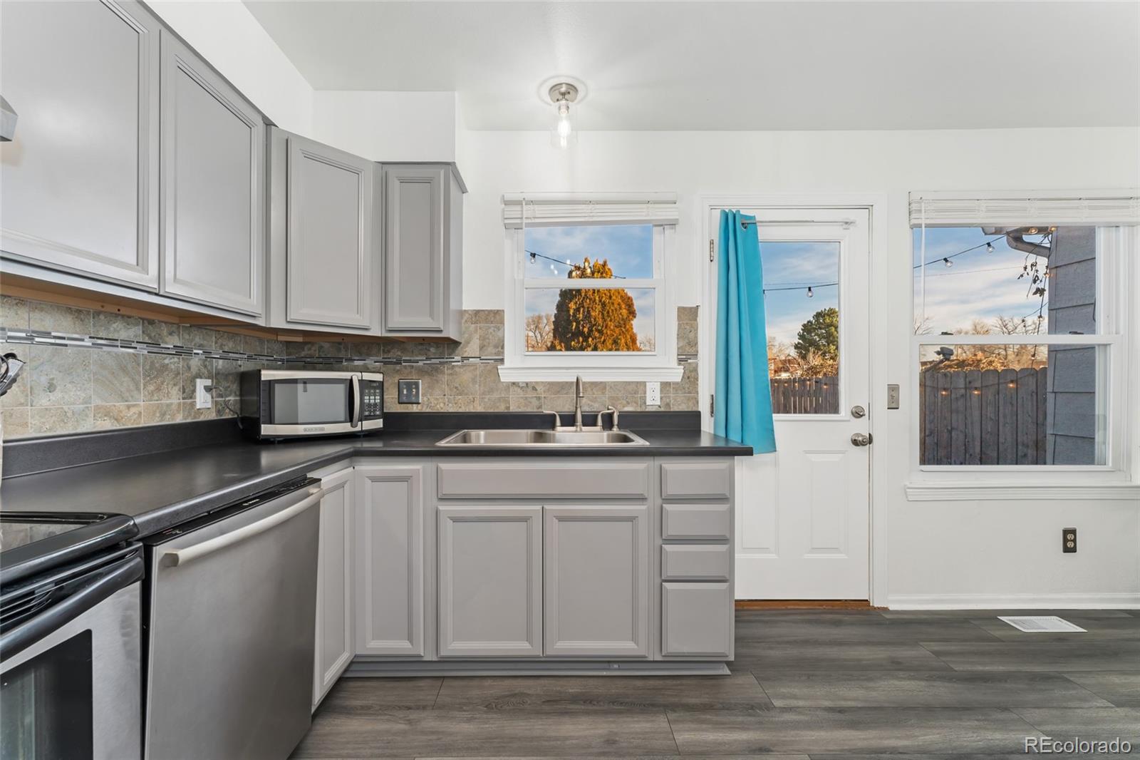 8224 Washington Street Unit: 12