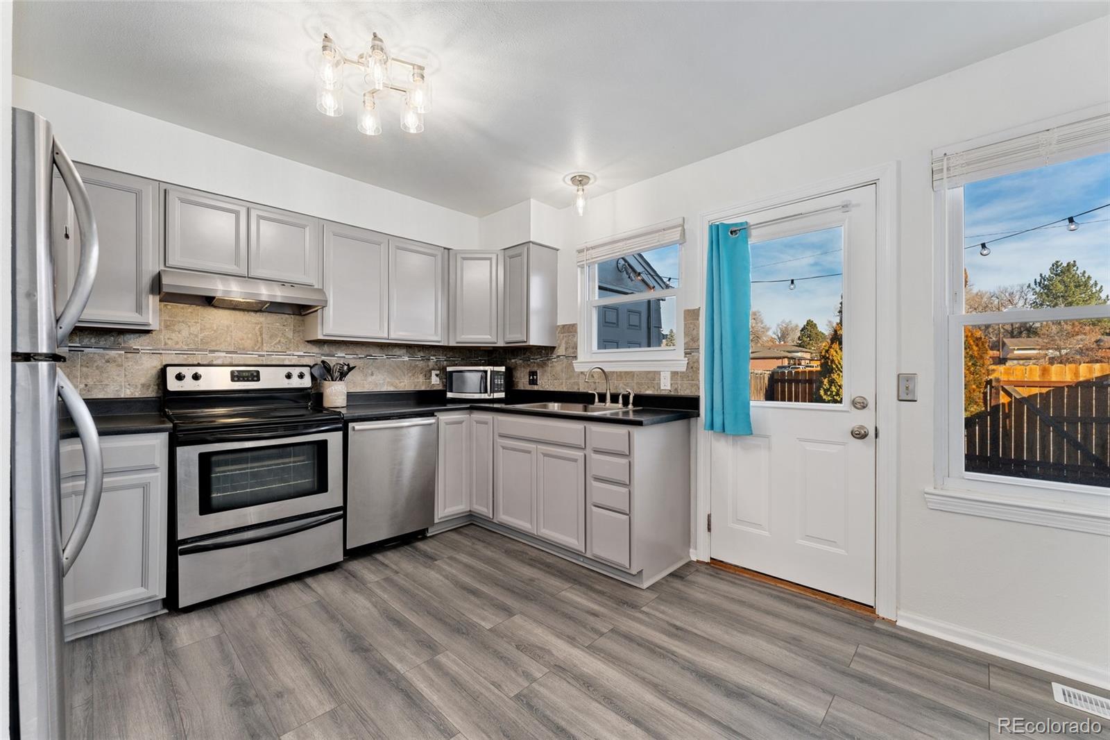 8224 Washington Street Unit: 12