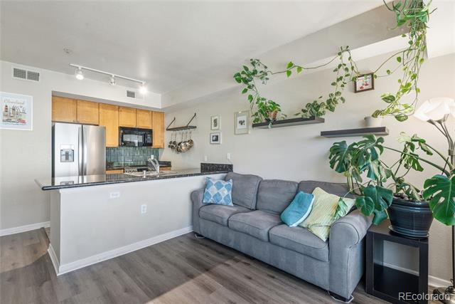 1623 Saint Paul Street Unit: 402