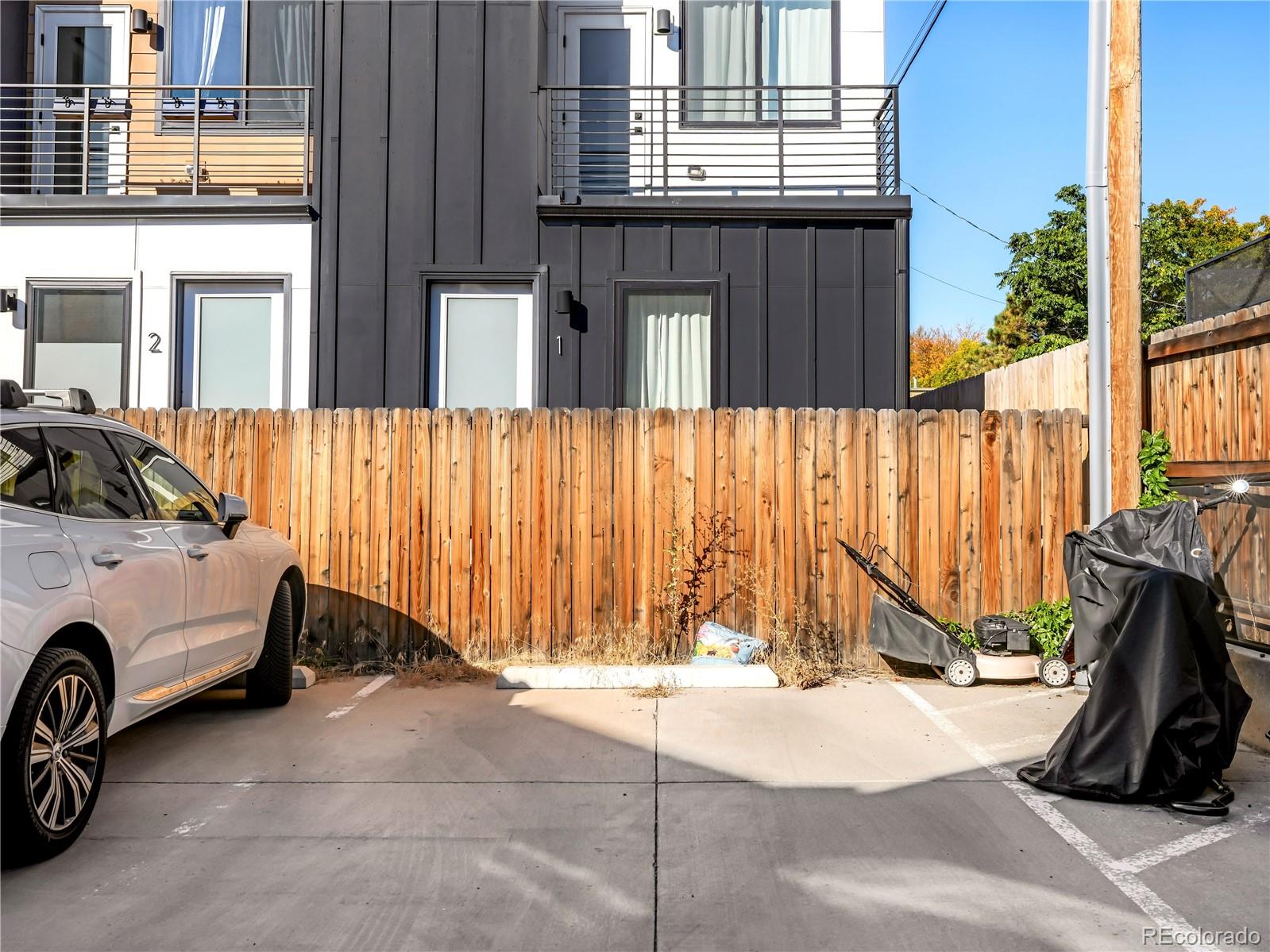 4777 Shoshone Street Unit: 9