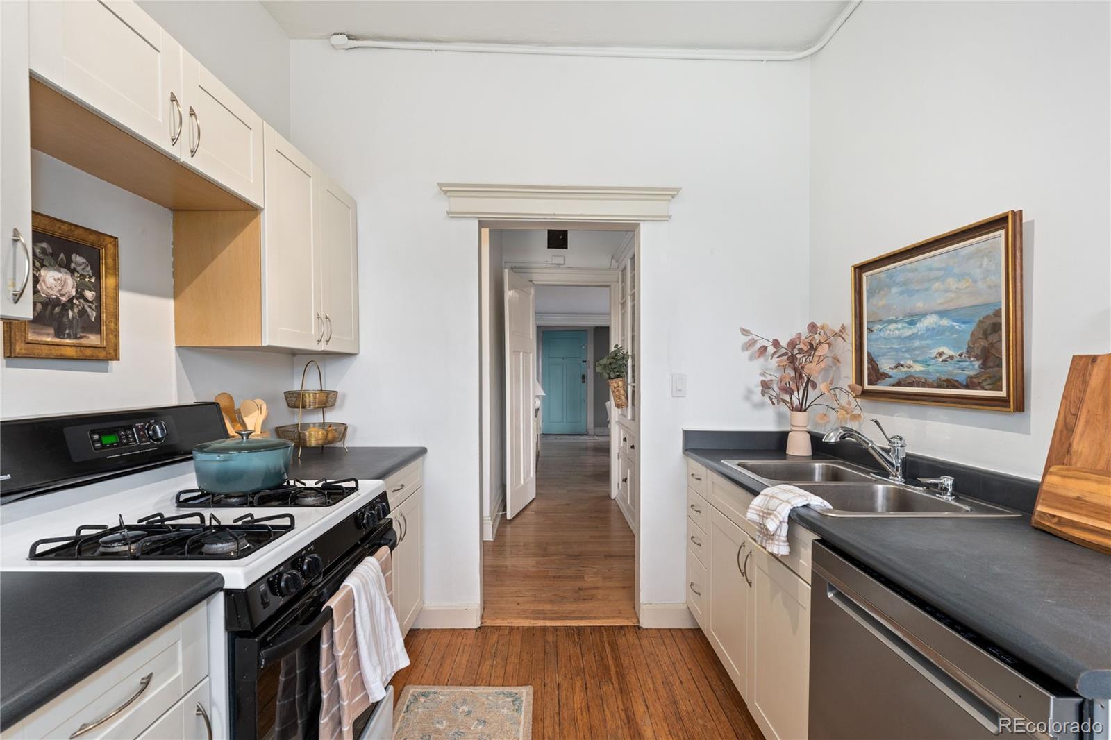 921 E 13th Avenue Unit: 3B