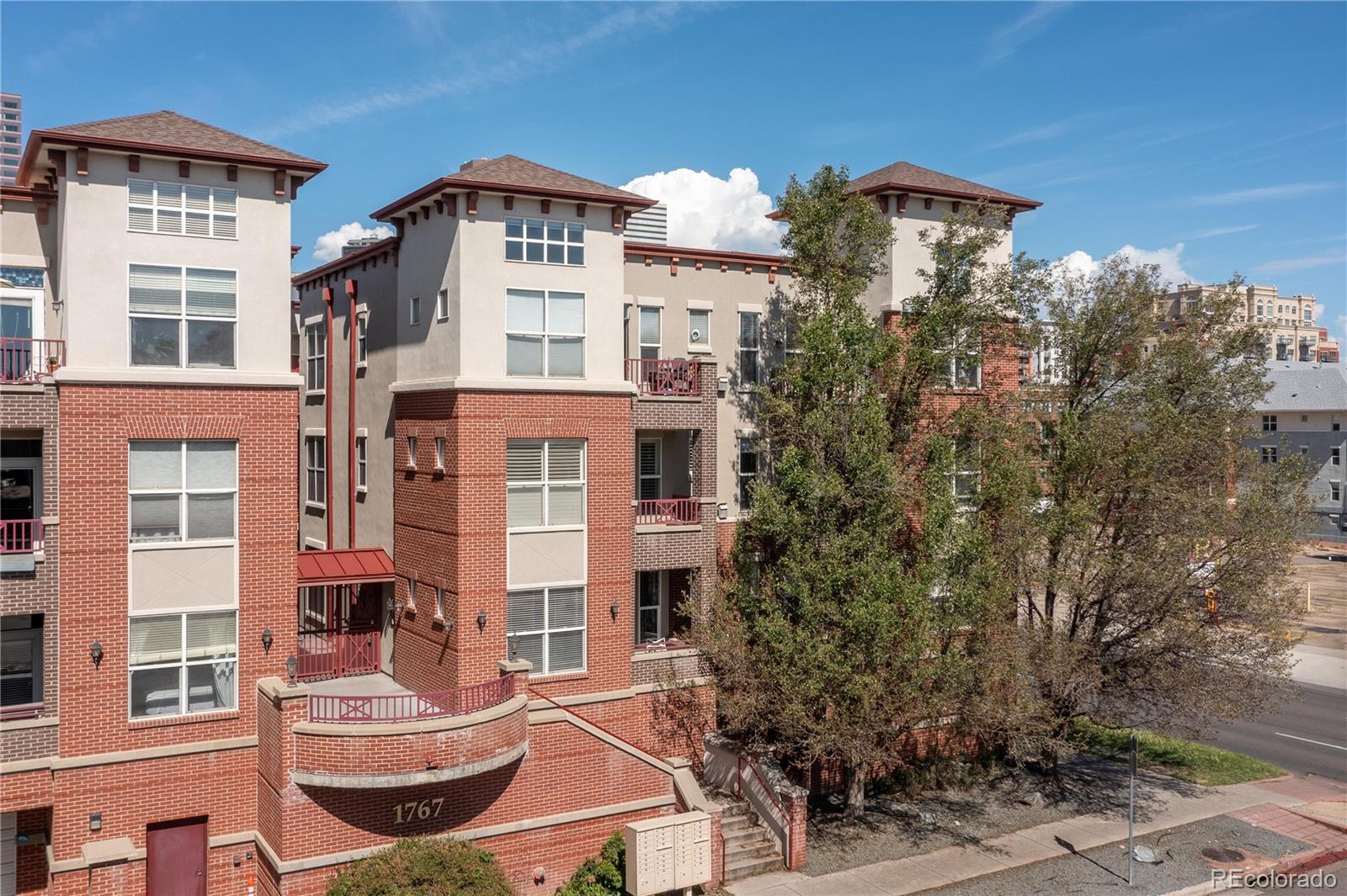 1767 N Pearl Street Unit: 102