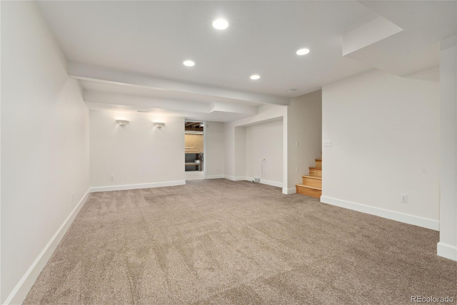 8107 E Phillips Circle