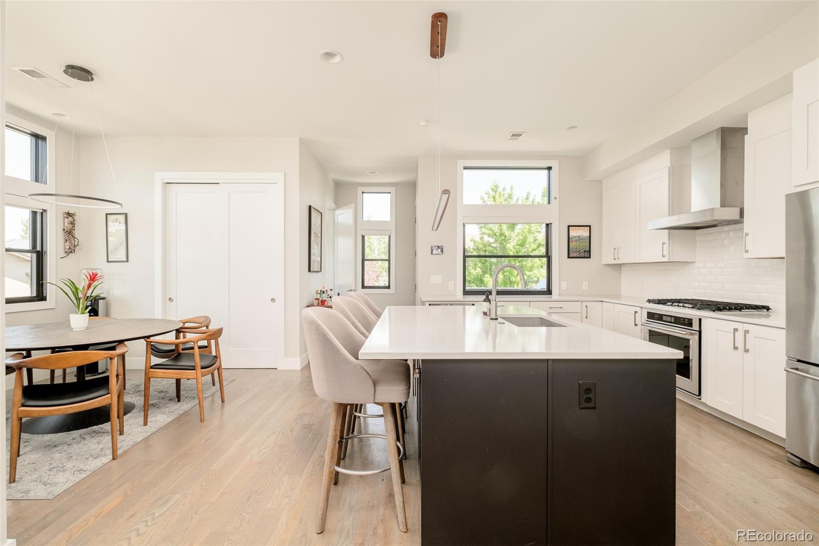 6809 E Lowry Boulevard