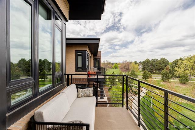 6619 E Lowry Boulevard Unit: 302
