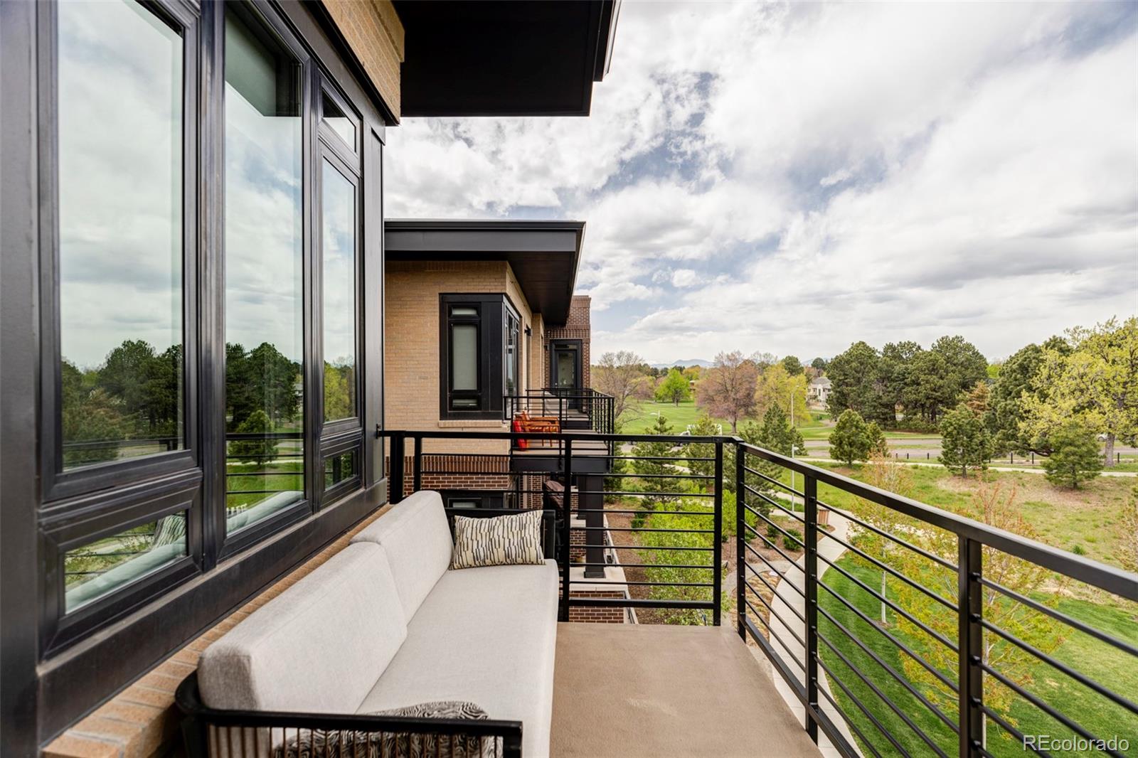 6619 E Lowry Boulevard Unit: 302