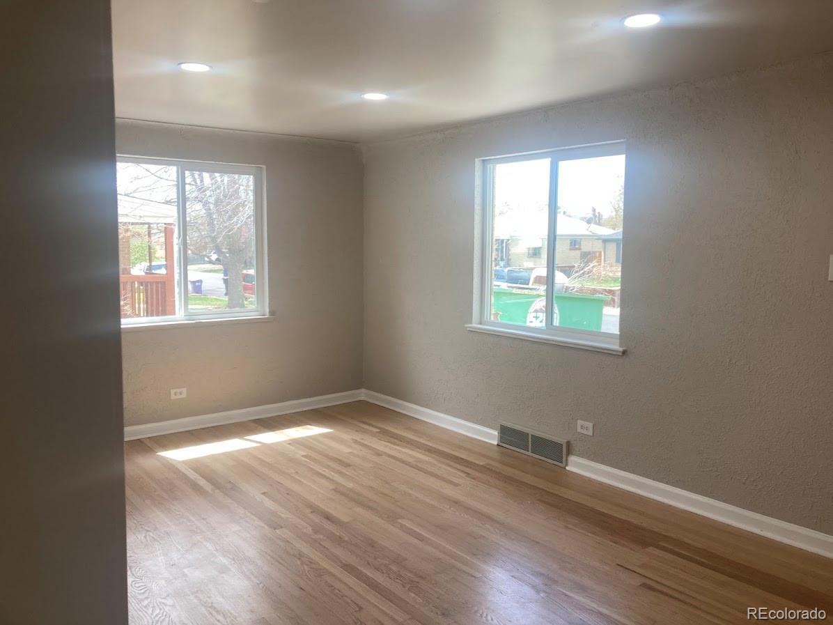 1326 S Canosa Court