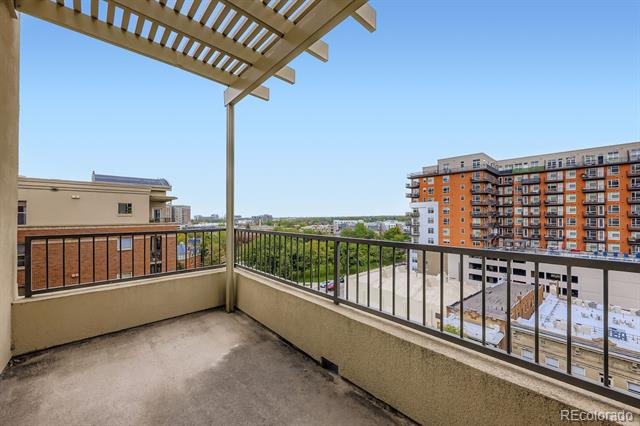 1975 N Grant Street Unit: 827