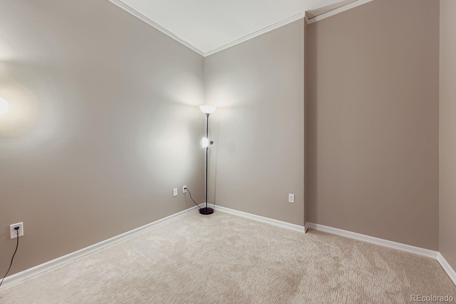 1975 N Grant Street Unit: 827