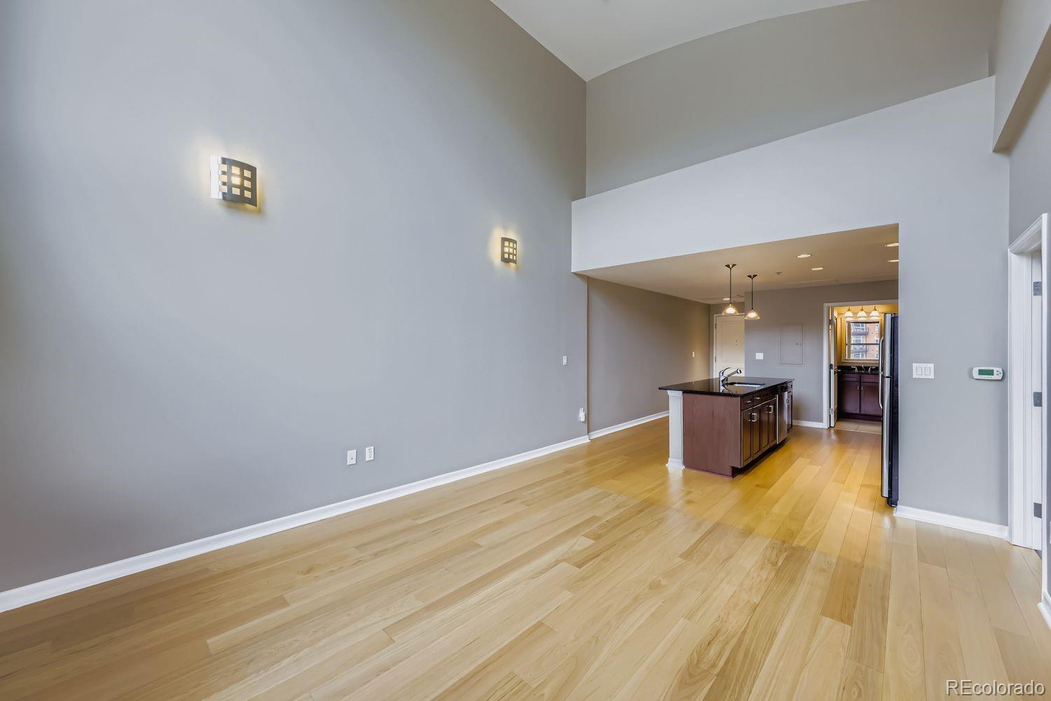 1975 N Grant Street Unit: 827