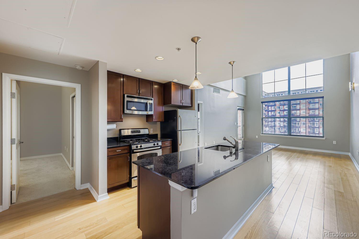 1975 N Grant Street Unit: 827