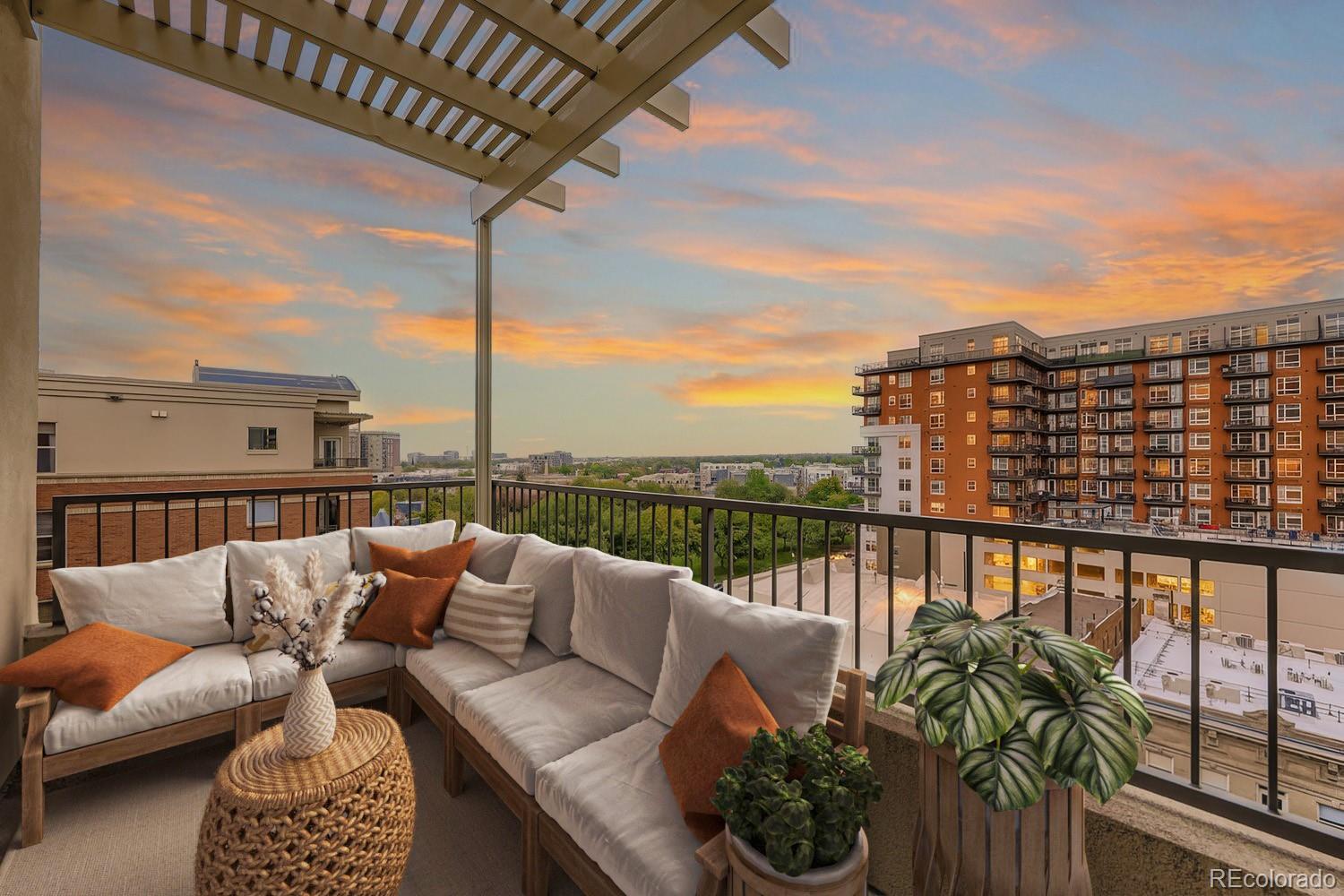 1975 N Grant Street Unit: 827