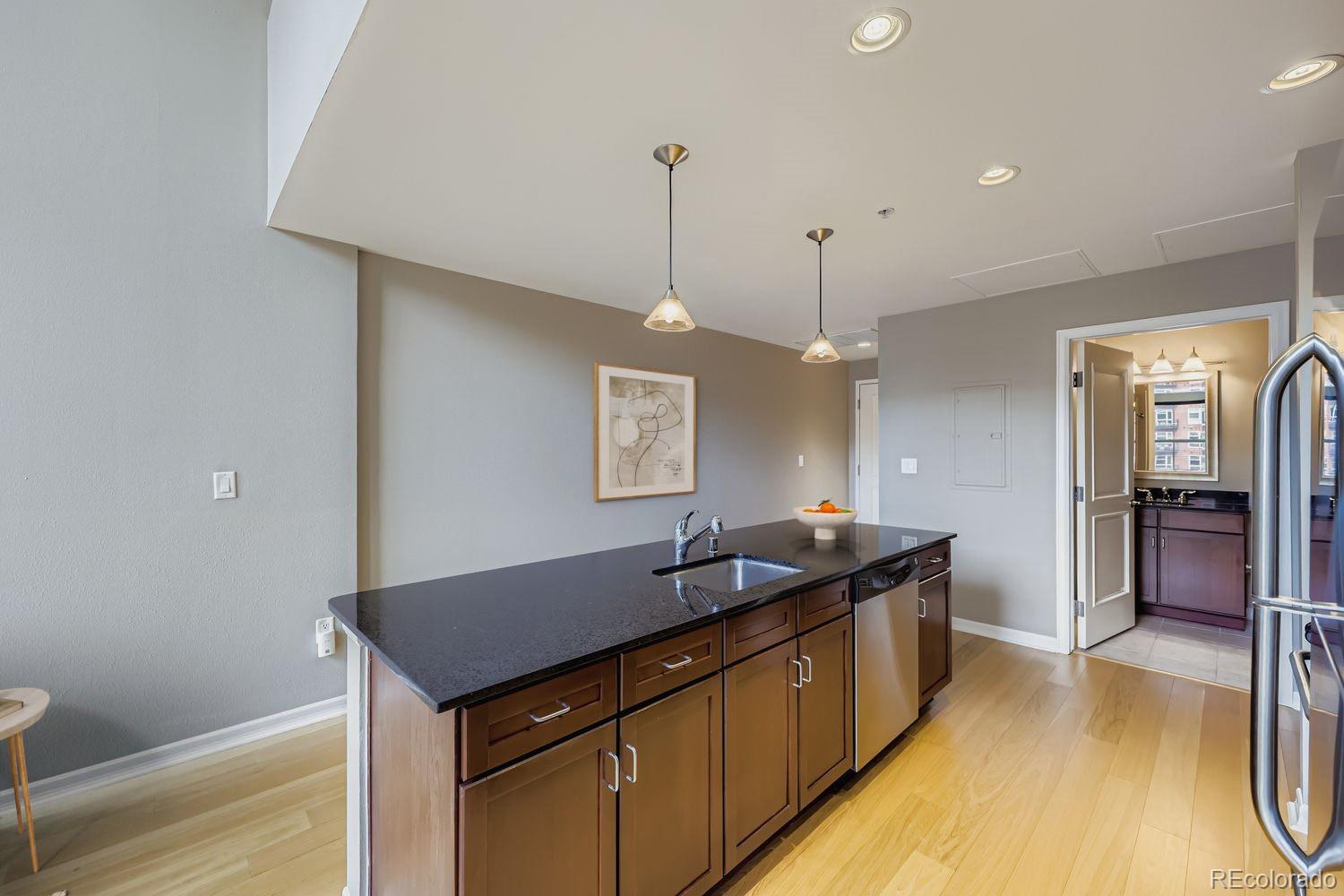 1975 N Grant Street Unit: 827