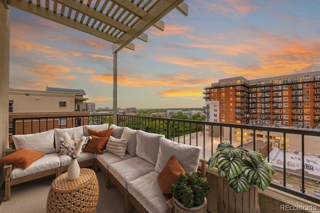 1975 N Grant Street Unit: 827