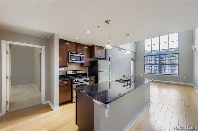 1975 N Grant Street Unit: 827