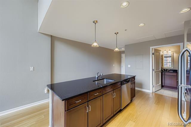 1975 N Grant Street Unit: 827