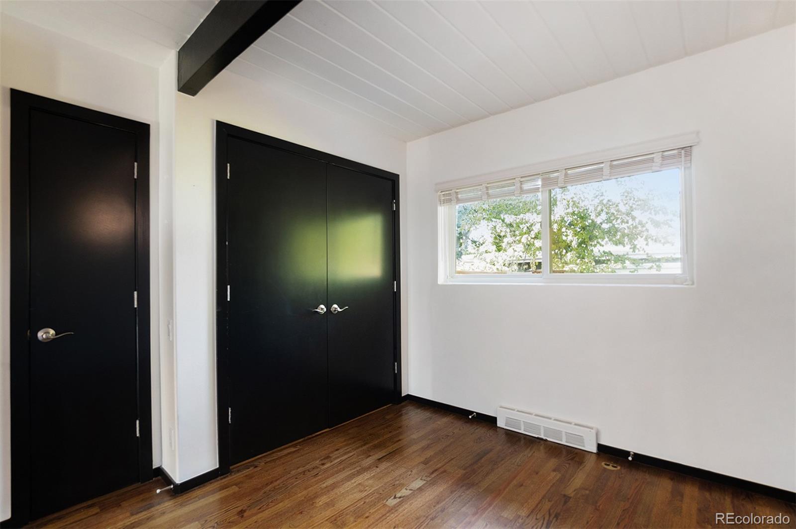 1495 S Elm Street