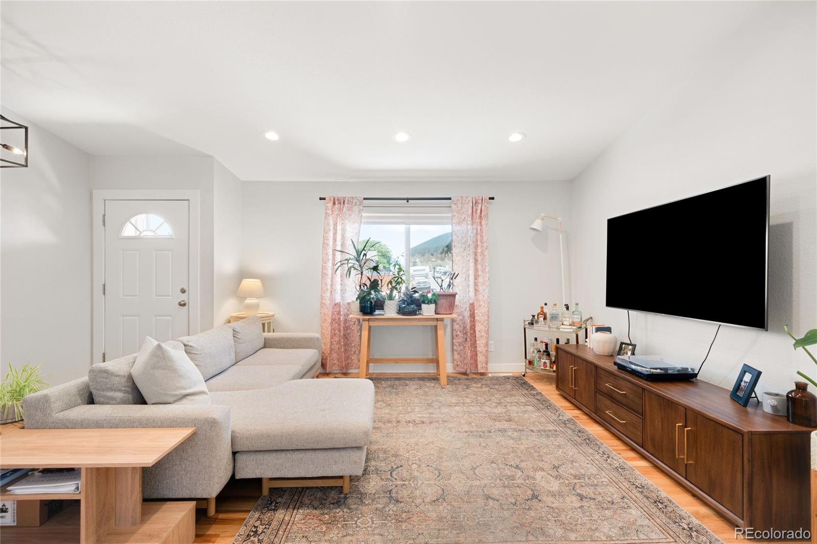 13004 King Circle