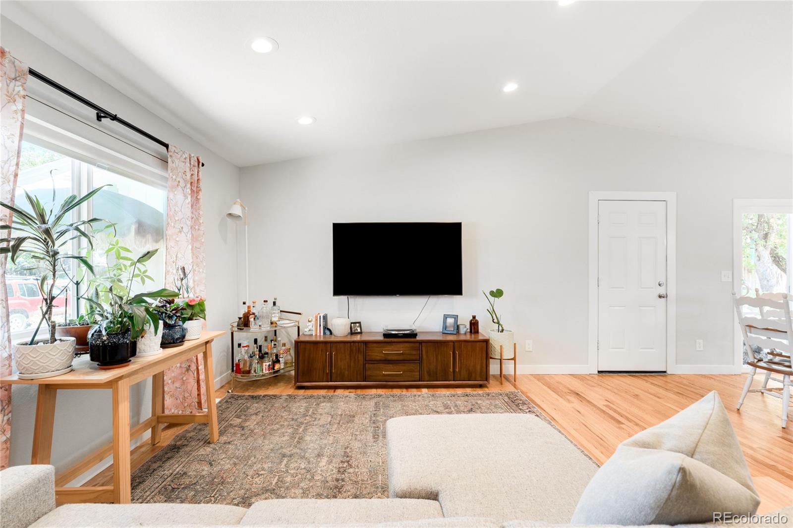 13004 King Circle