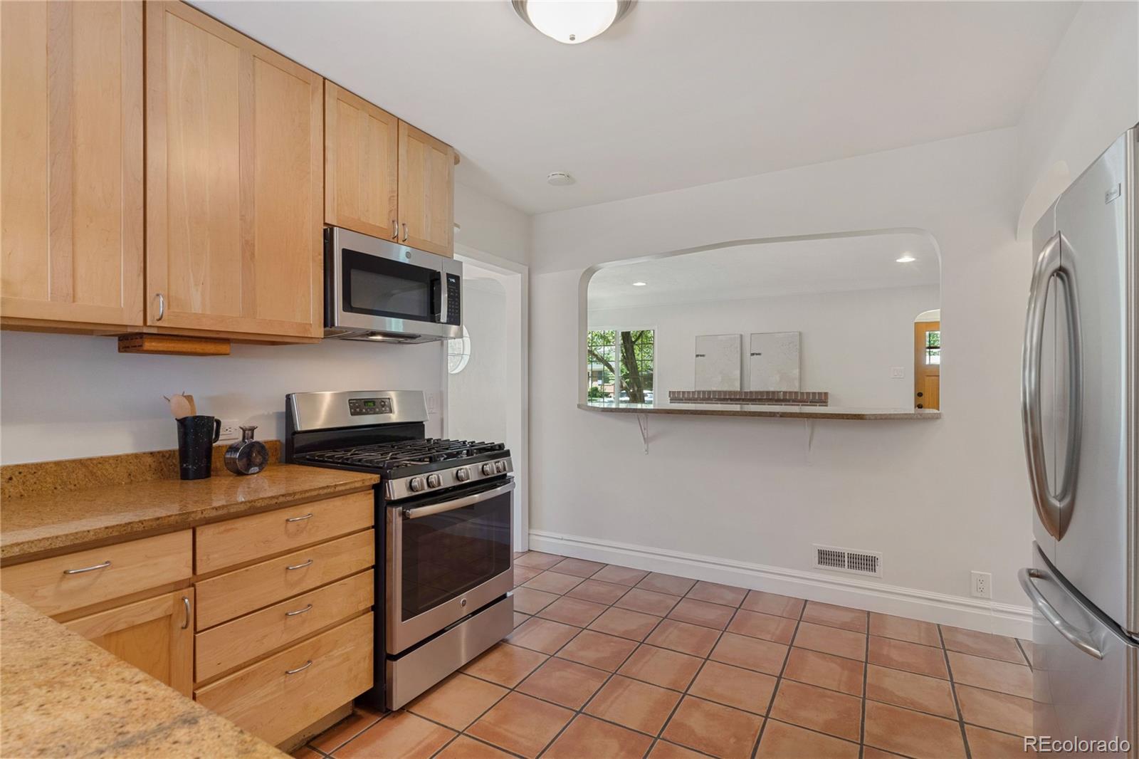 2560 Locust Street