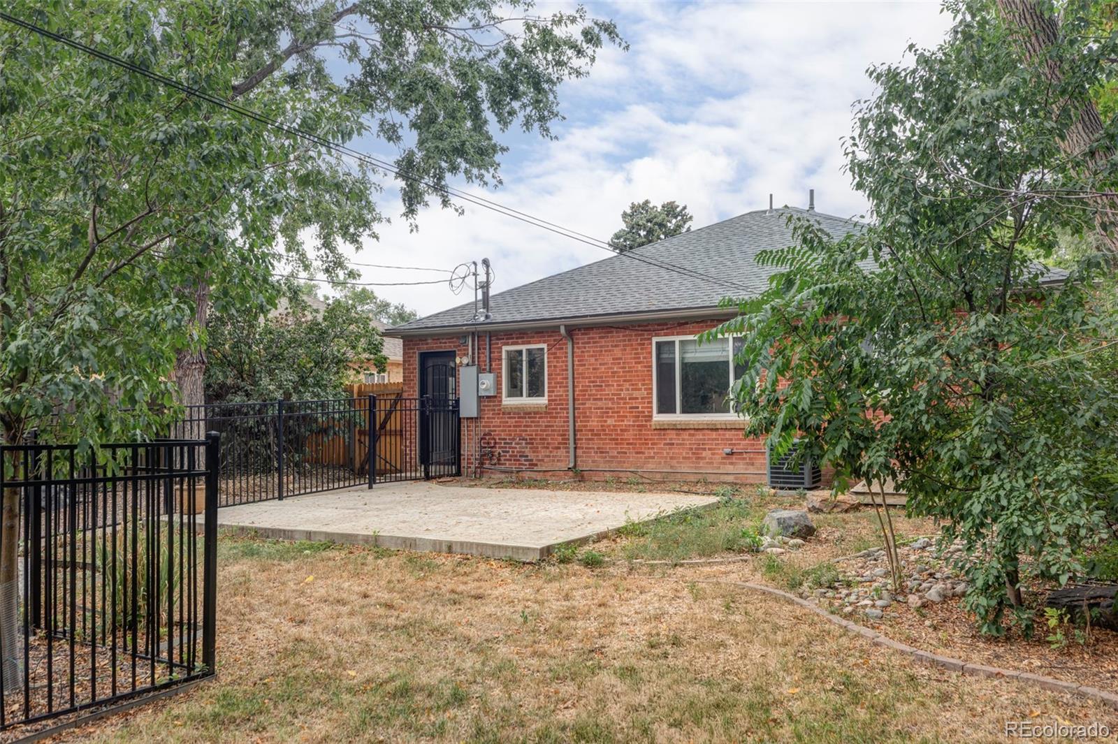 1610 Xanthia Street