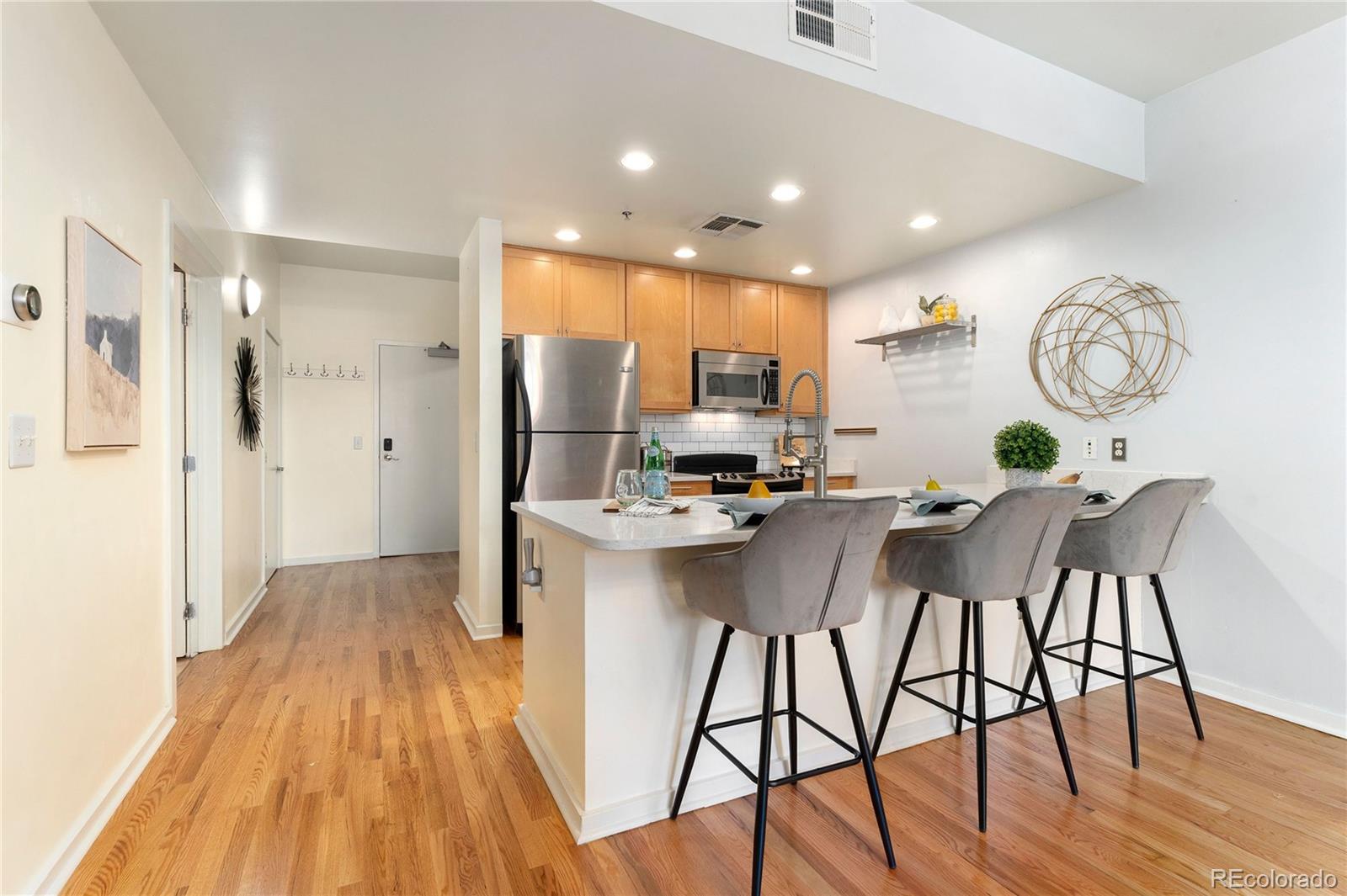 275 S Harrison Street Unit: 107