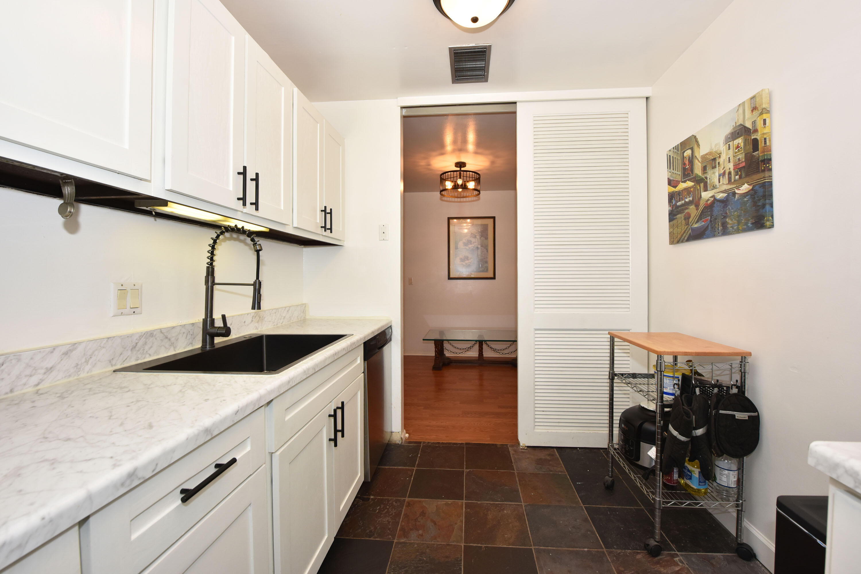 425 W Willow Ct Unit: 146