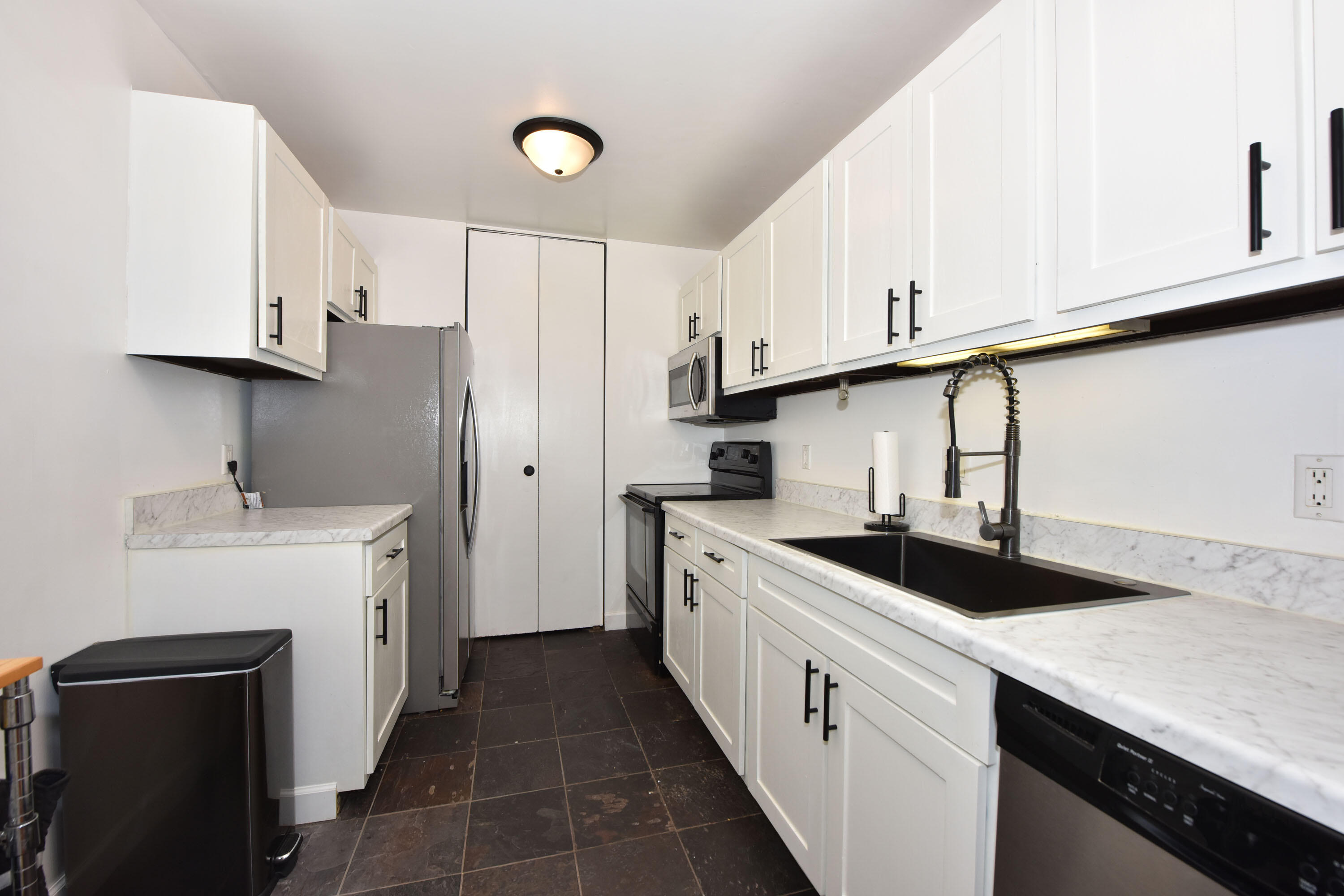 425 W Willow Ct Unit: 146