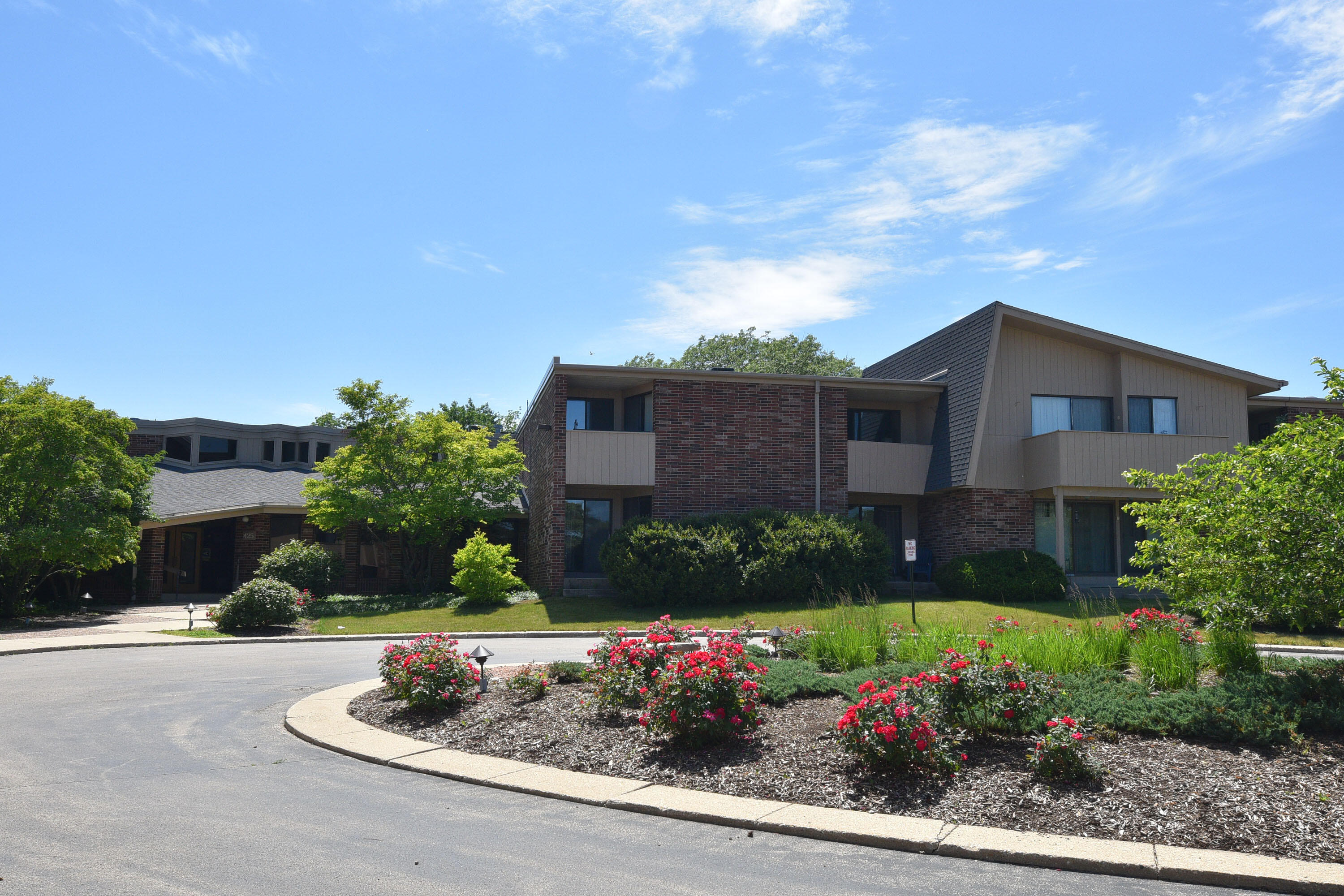 425 W Willow Ct Unit: 146
