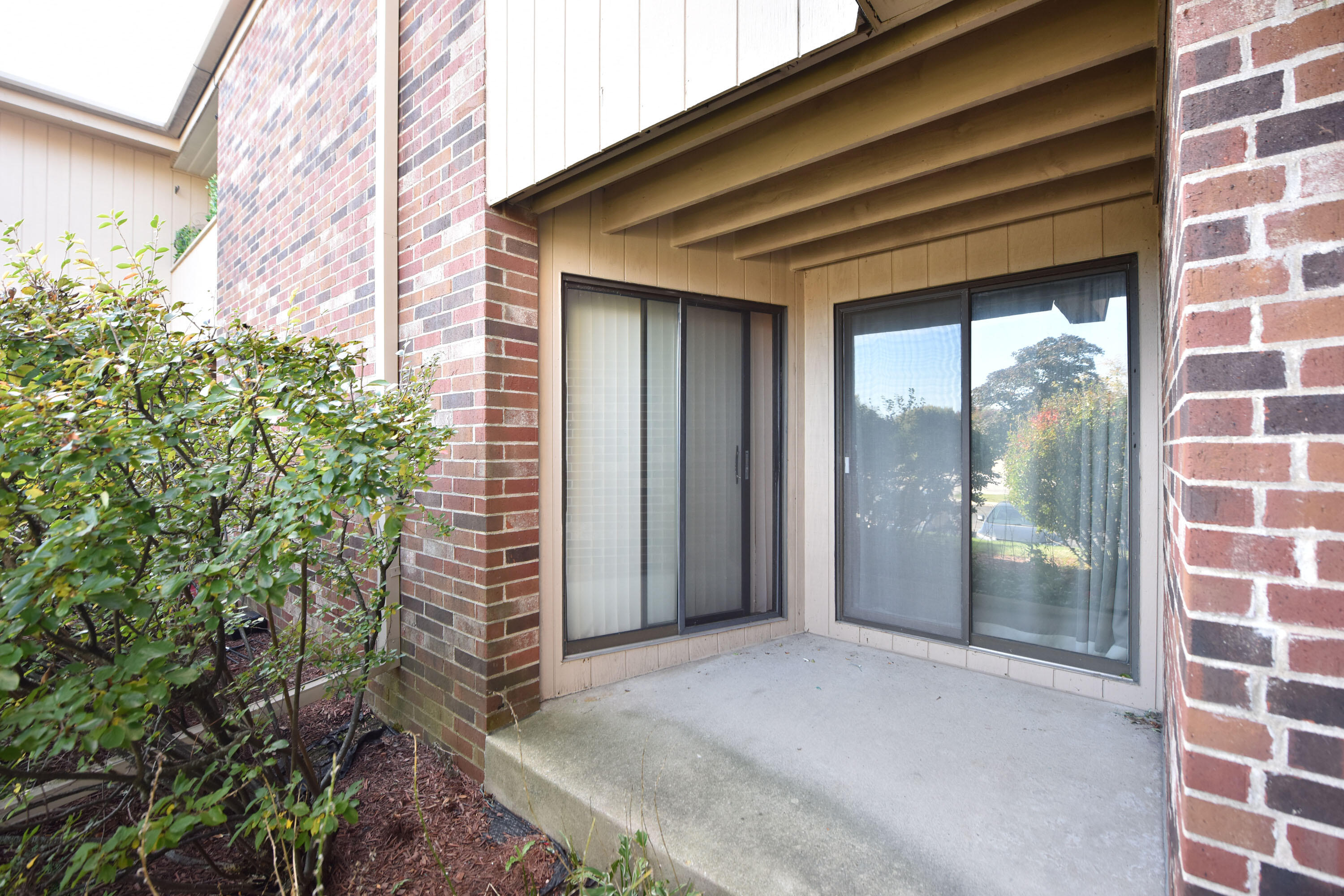 425 W Willow Ct Unit: 146