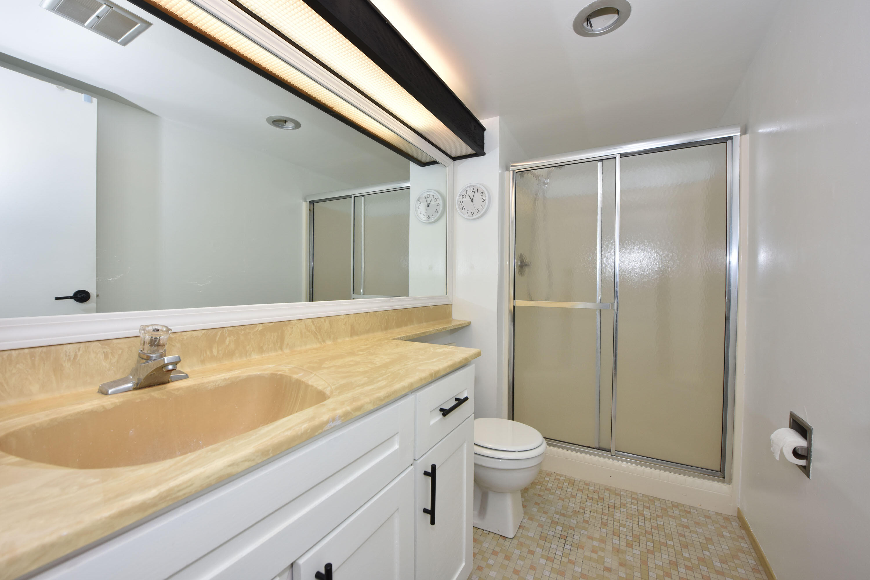 425 W Willow Ct Unit: 146