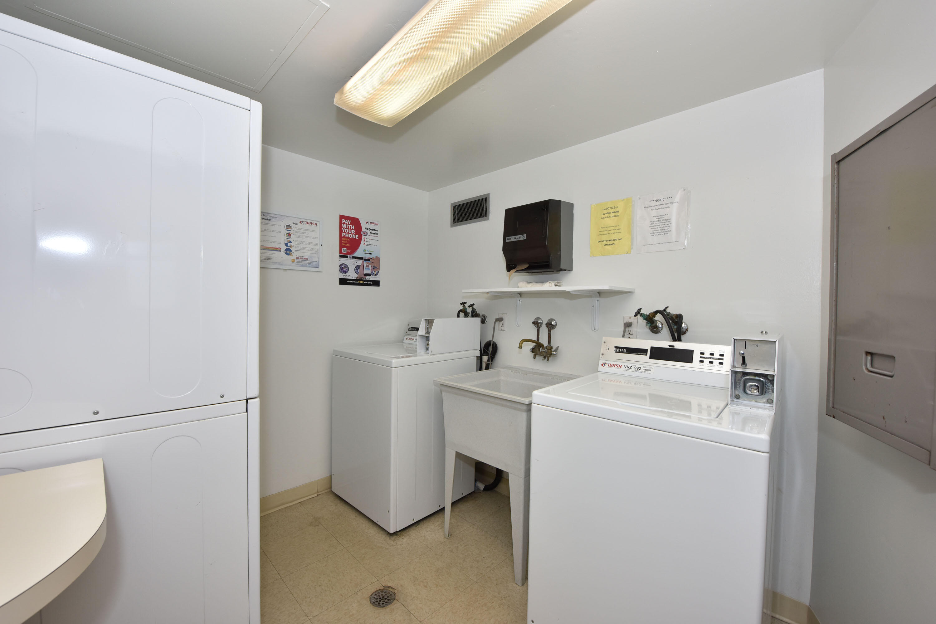 425 W Willow Ct Unit: 146