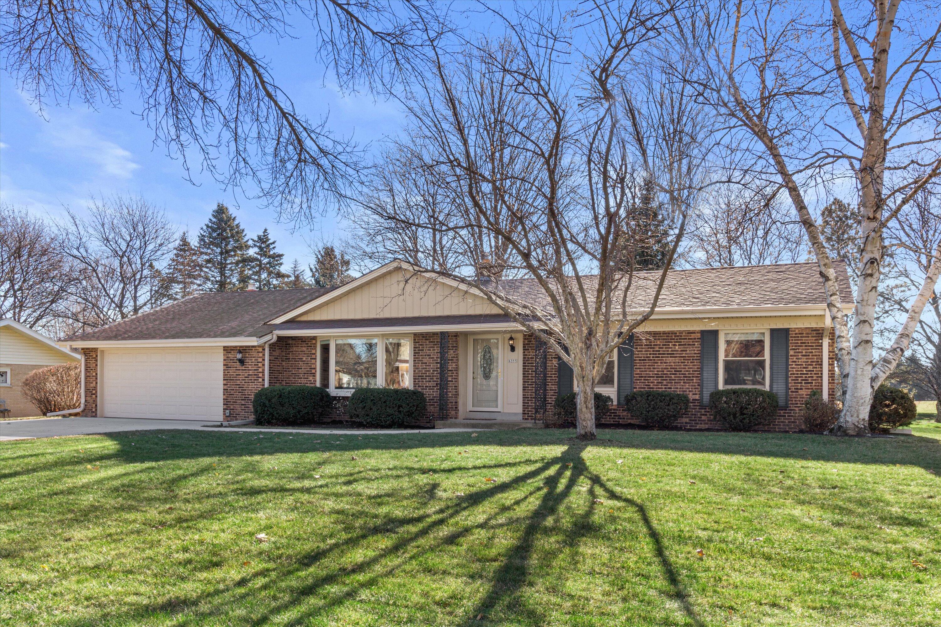6355 W Pierner Pl