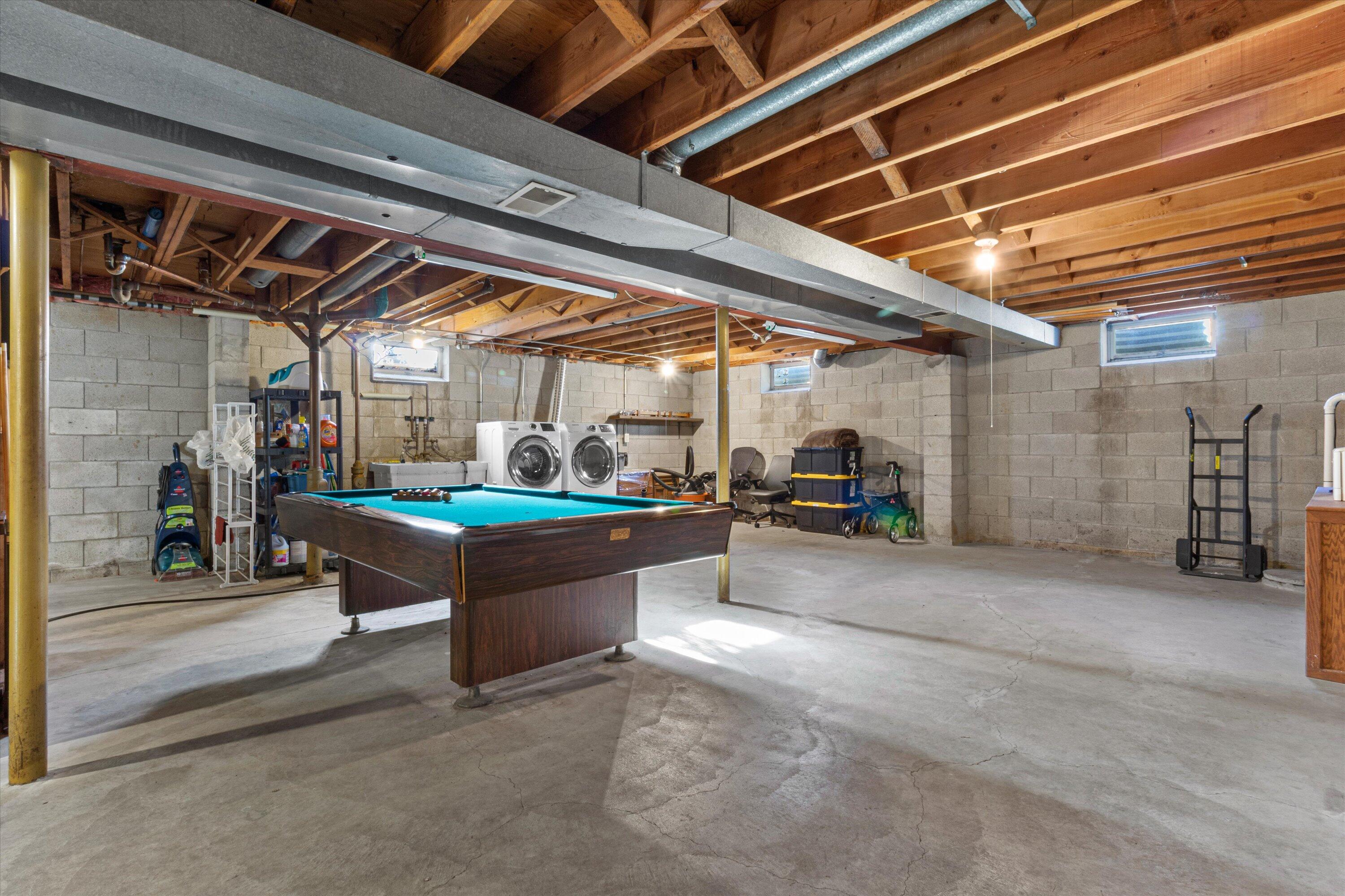 6355 W Pierner Pl