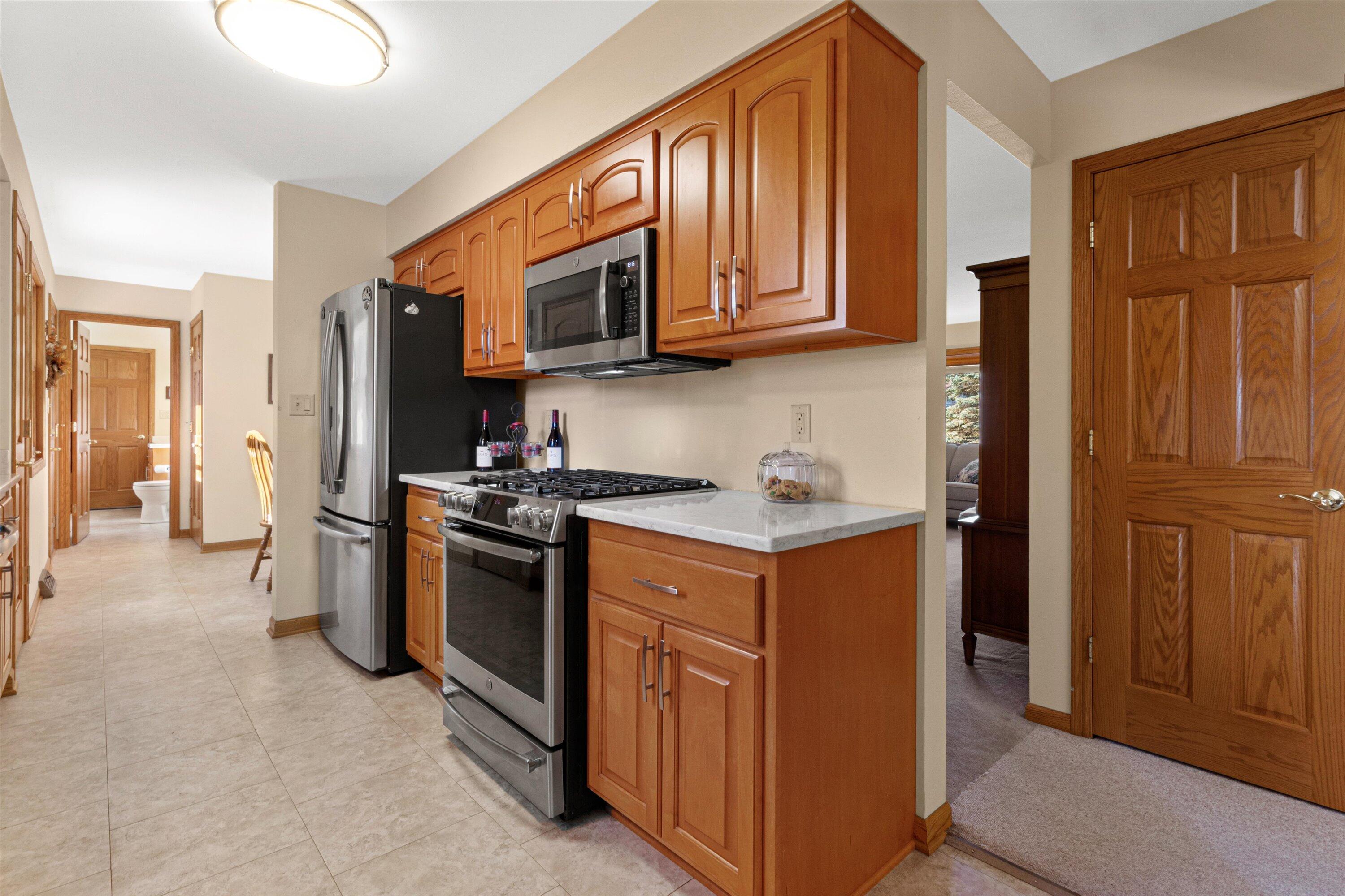 6355 W Pierner Pl
