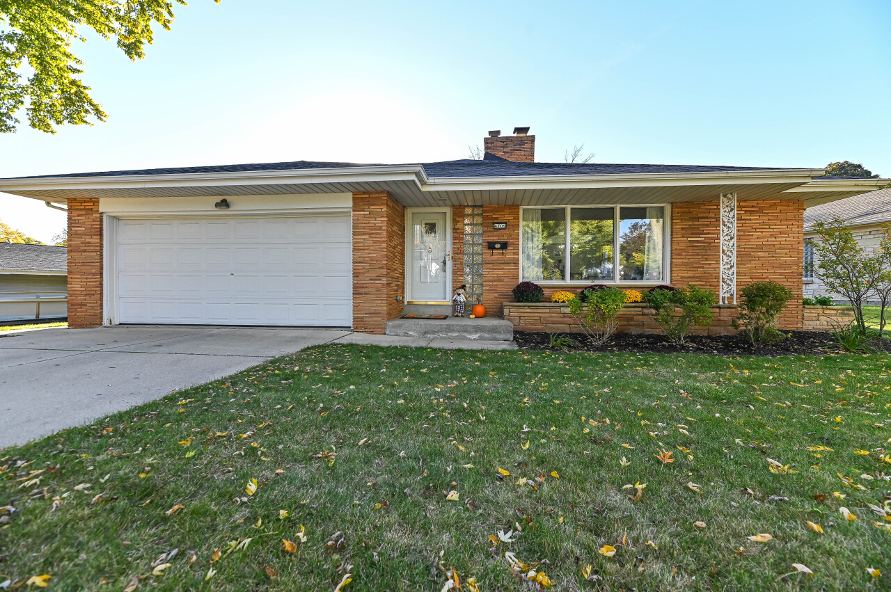 4709 W Anthony Dr