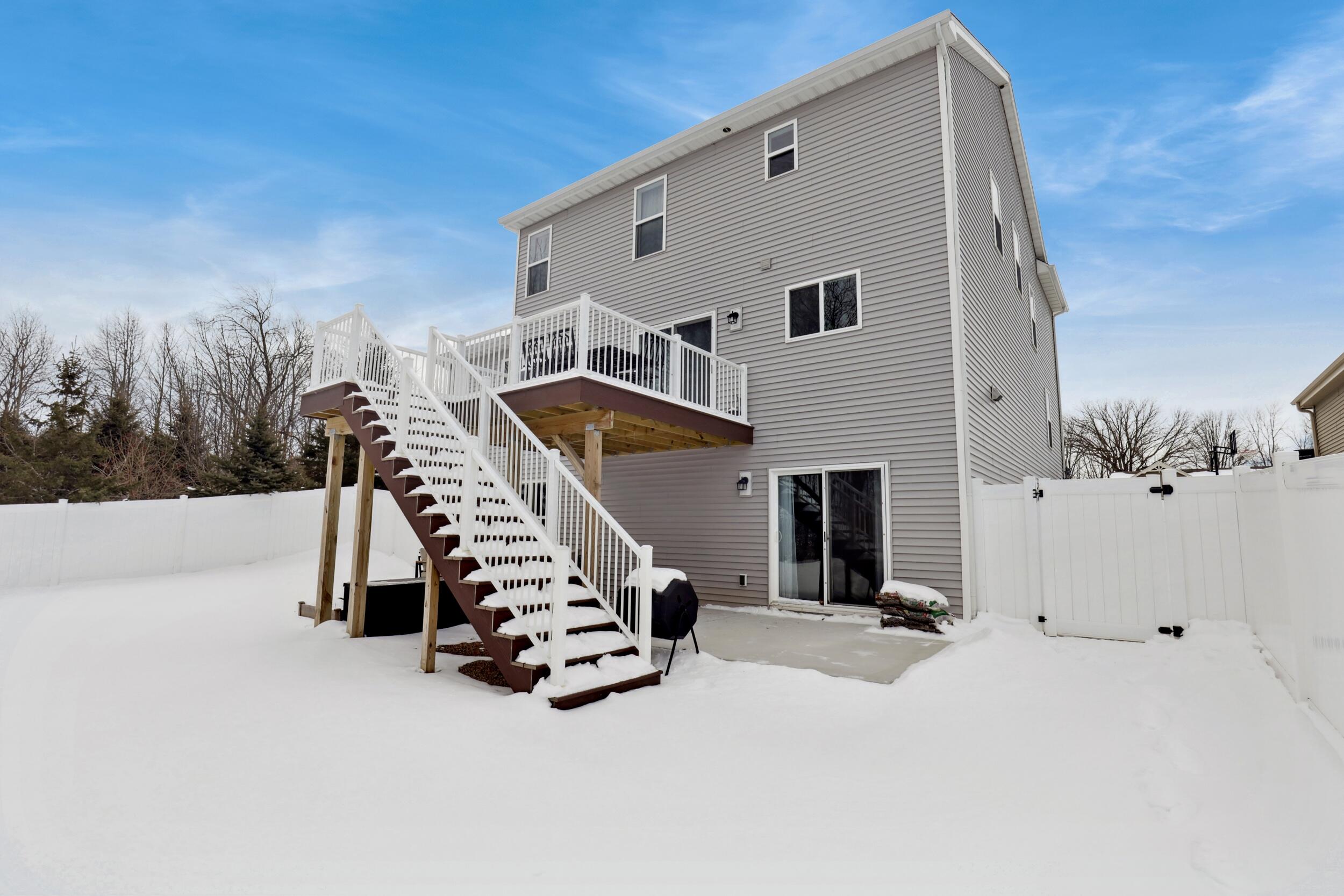 642 Yellowstone Dr