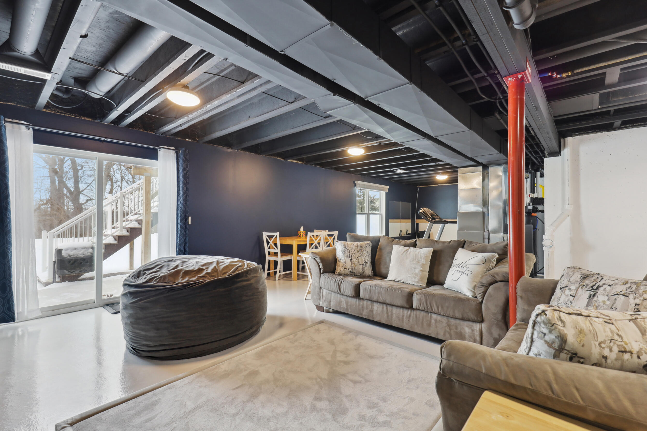 642 Yellowstone Dr