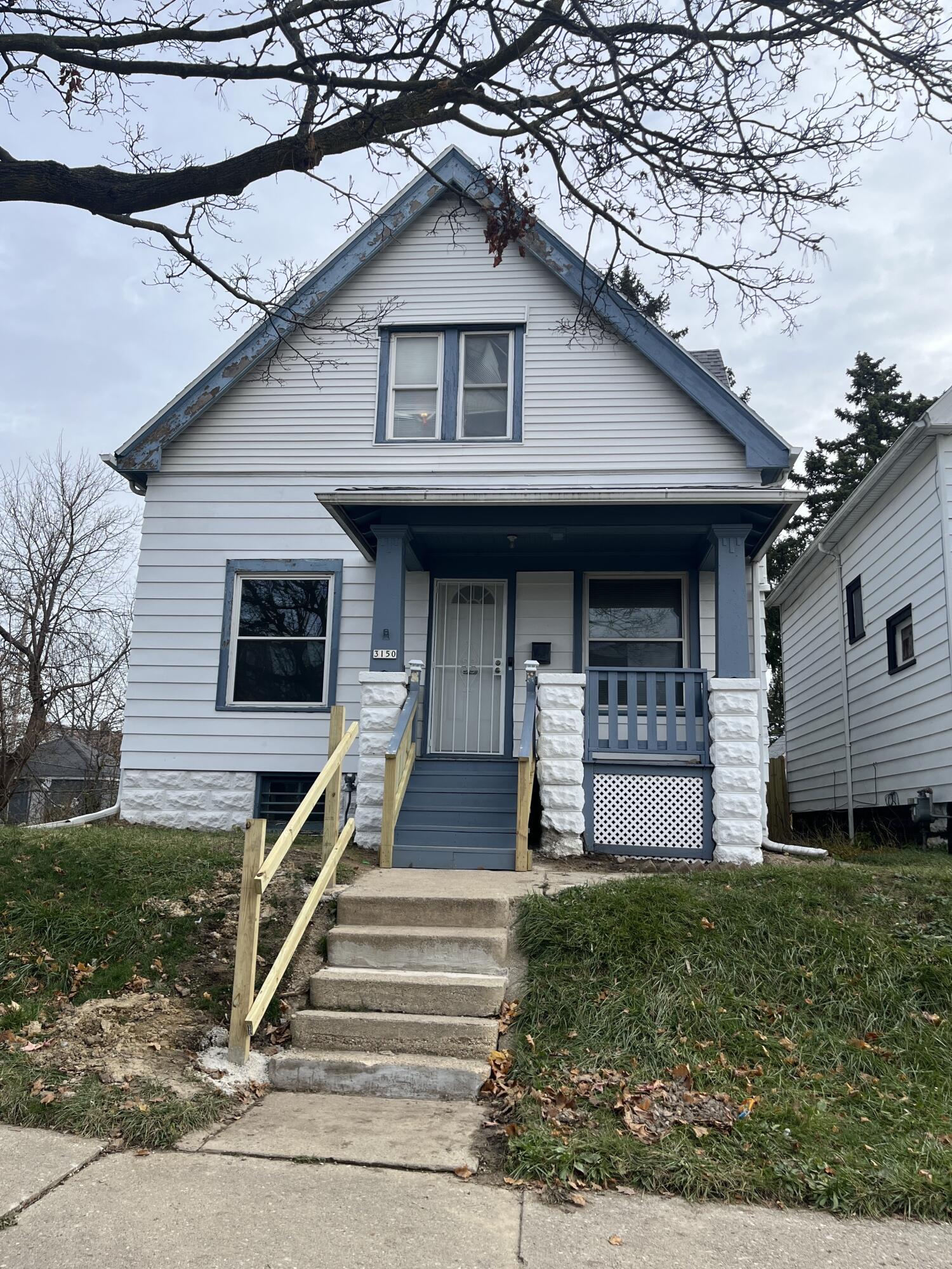3150 N 15th St