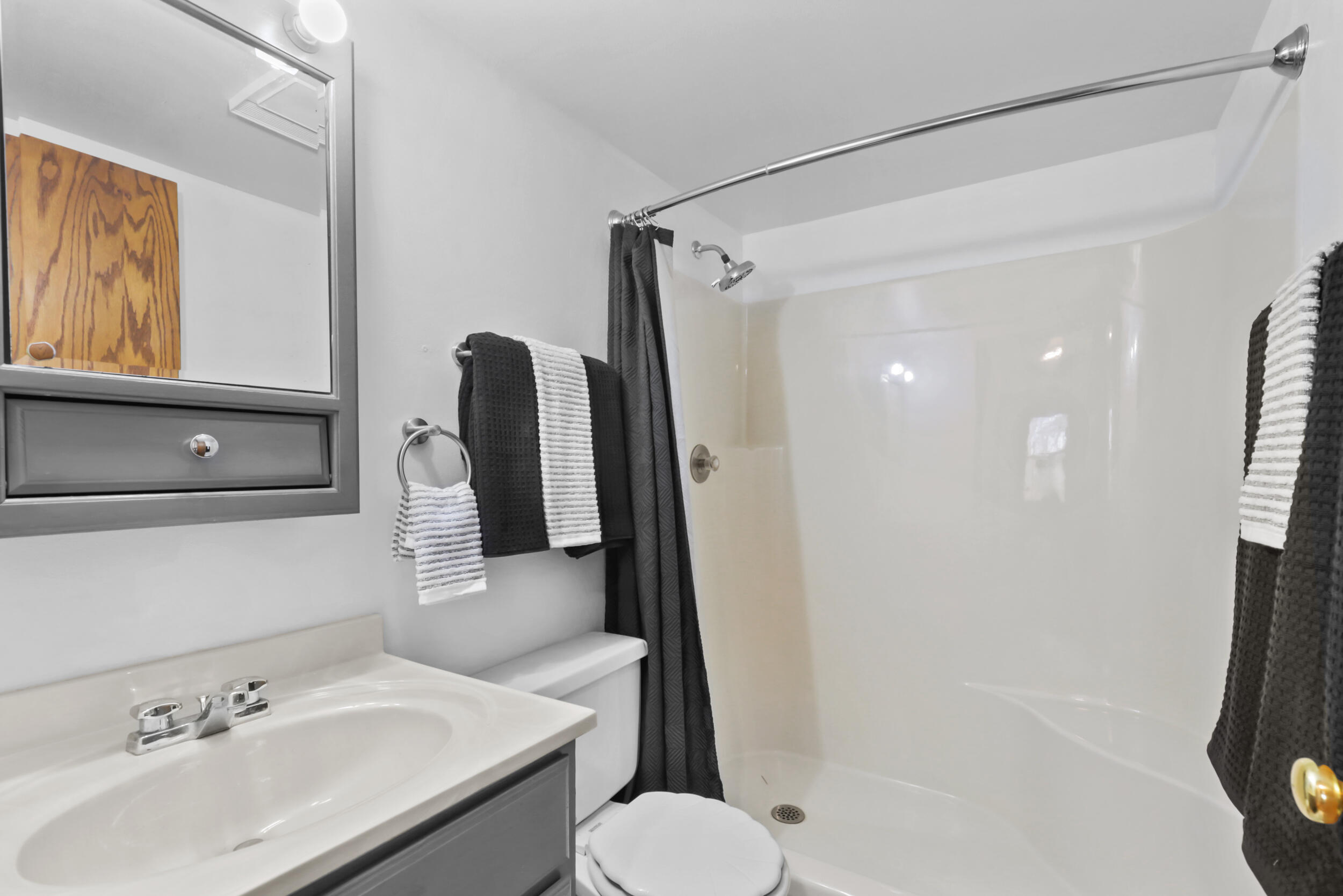 8629 N Servite Dr Unit: 105