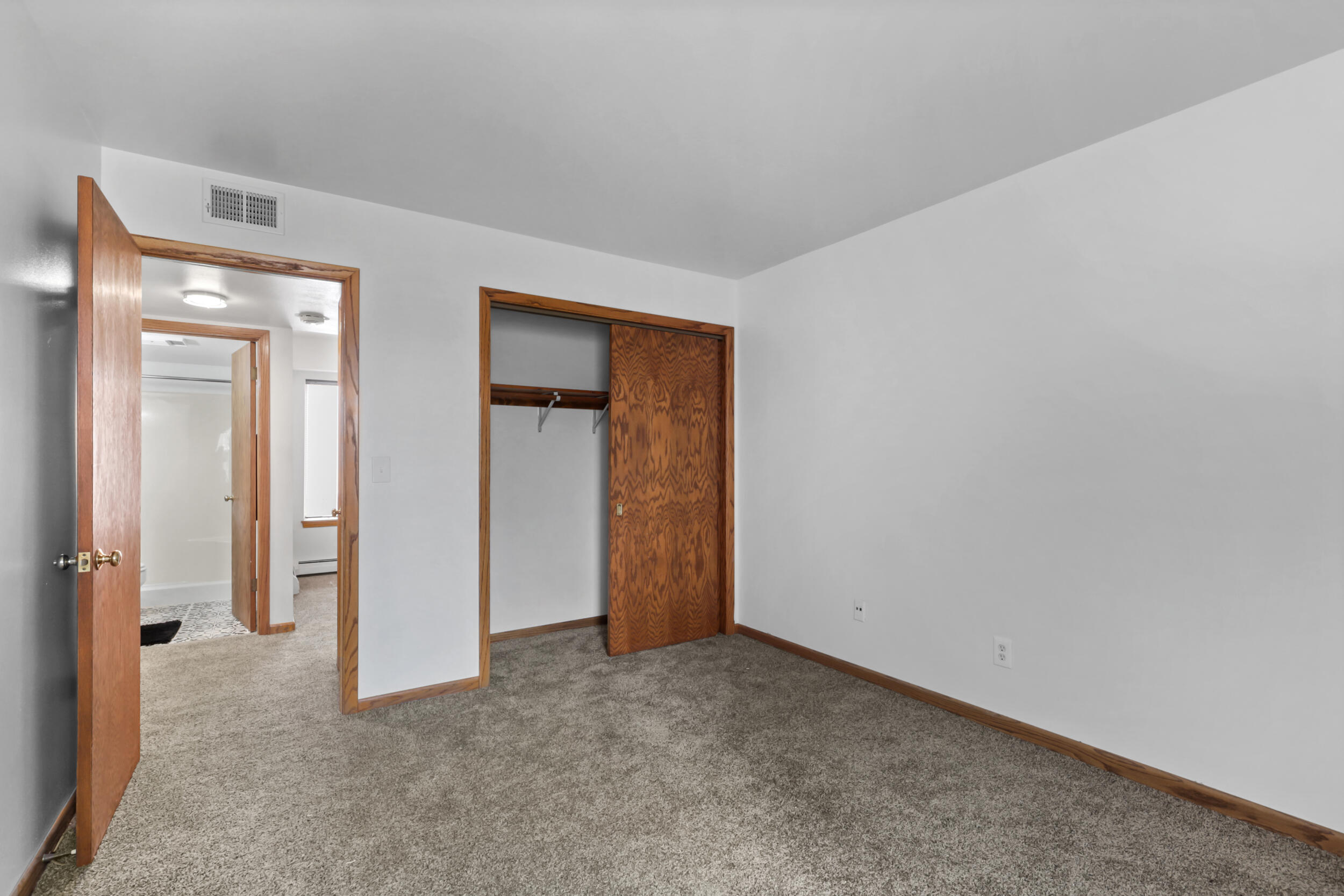 8629 N Servite Dr Unit: 105