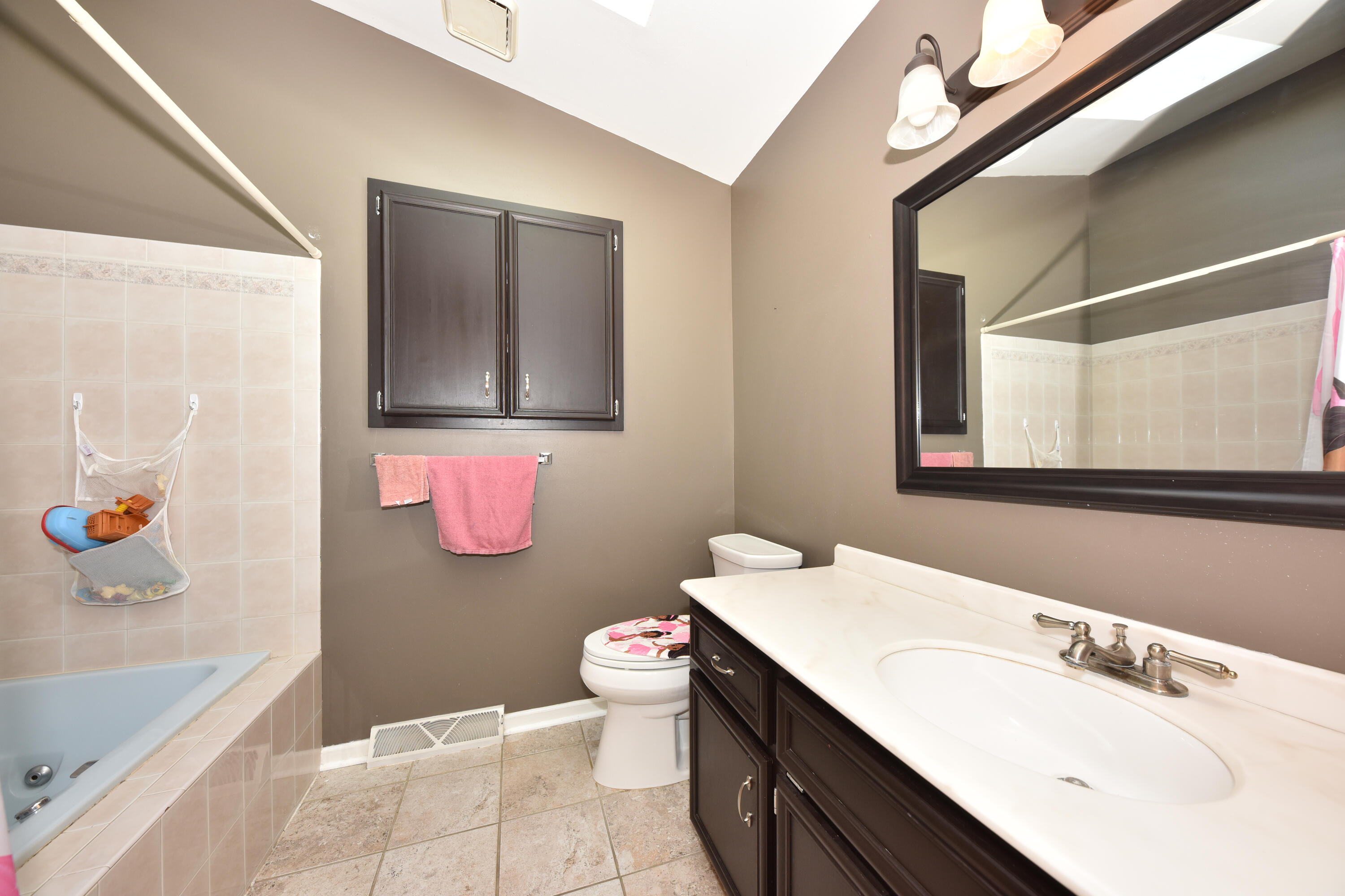 W168N9742 Chippewa Dr