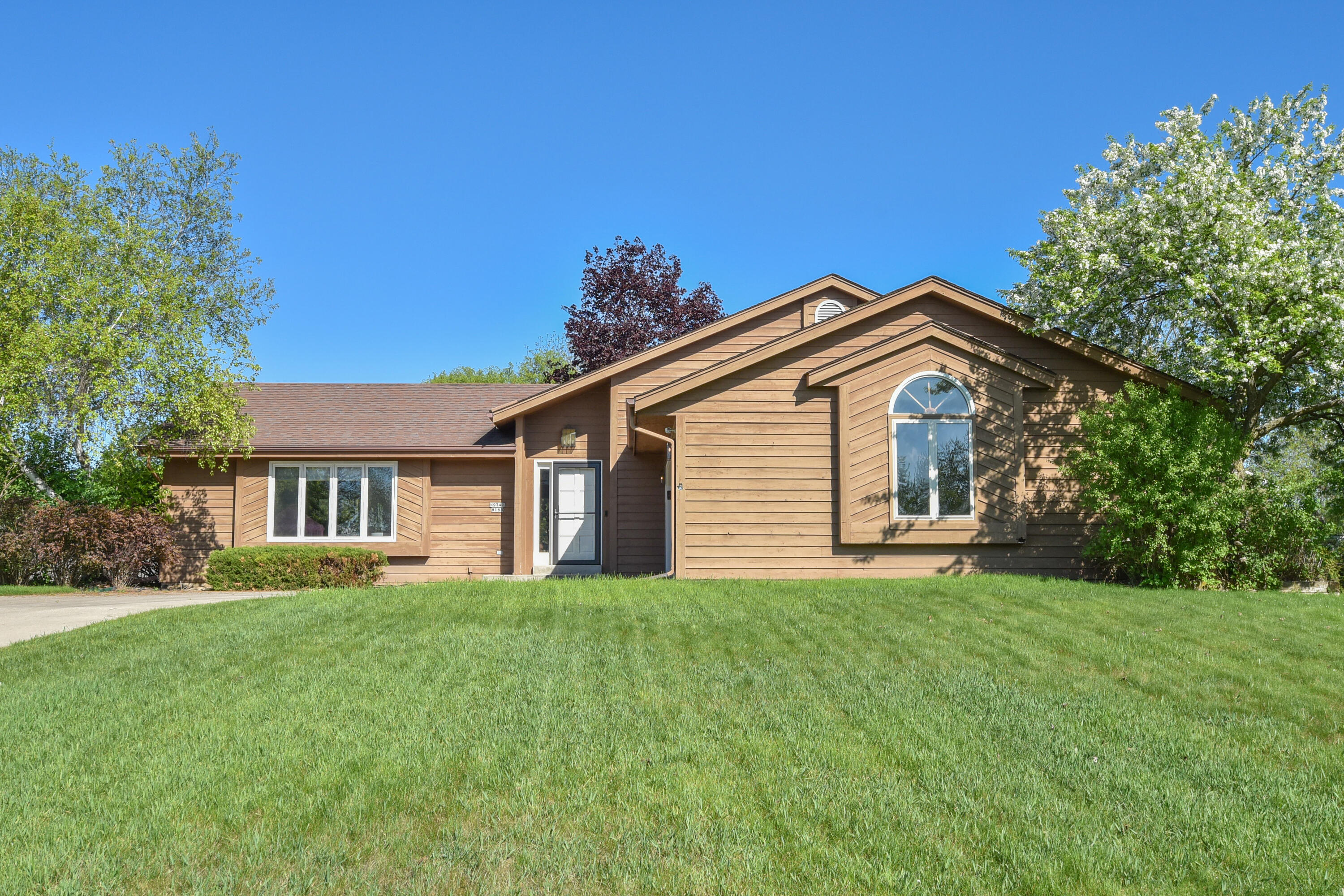 W168N9742 Chippewa Dr