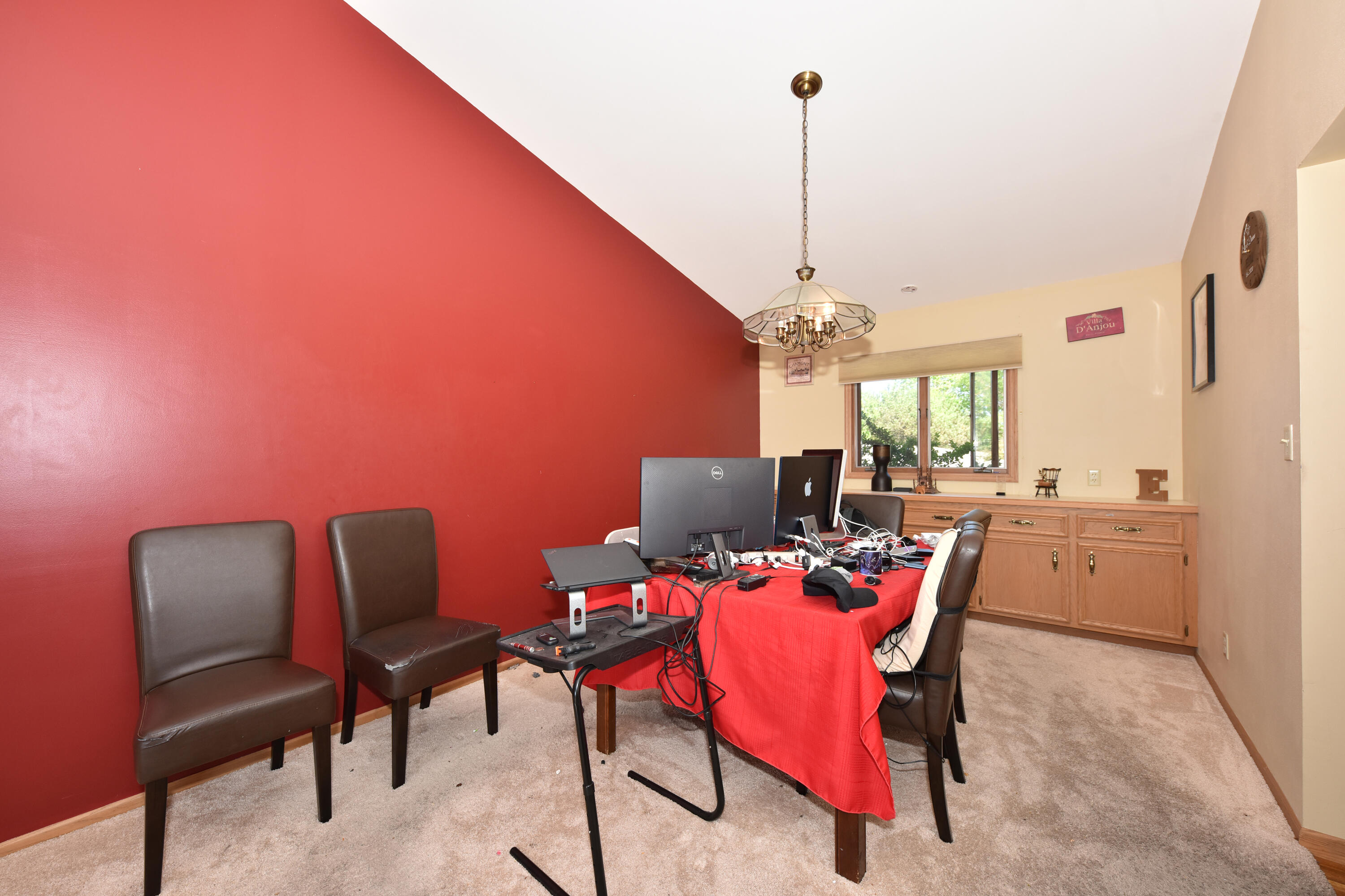 W168N9742 Chippewa Dr