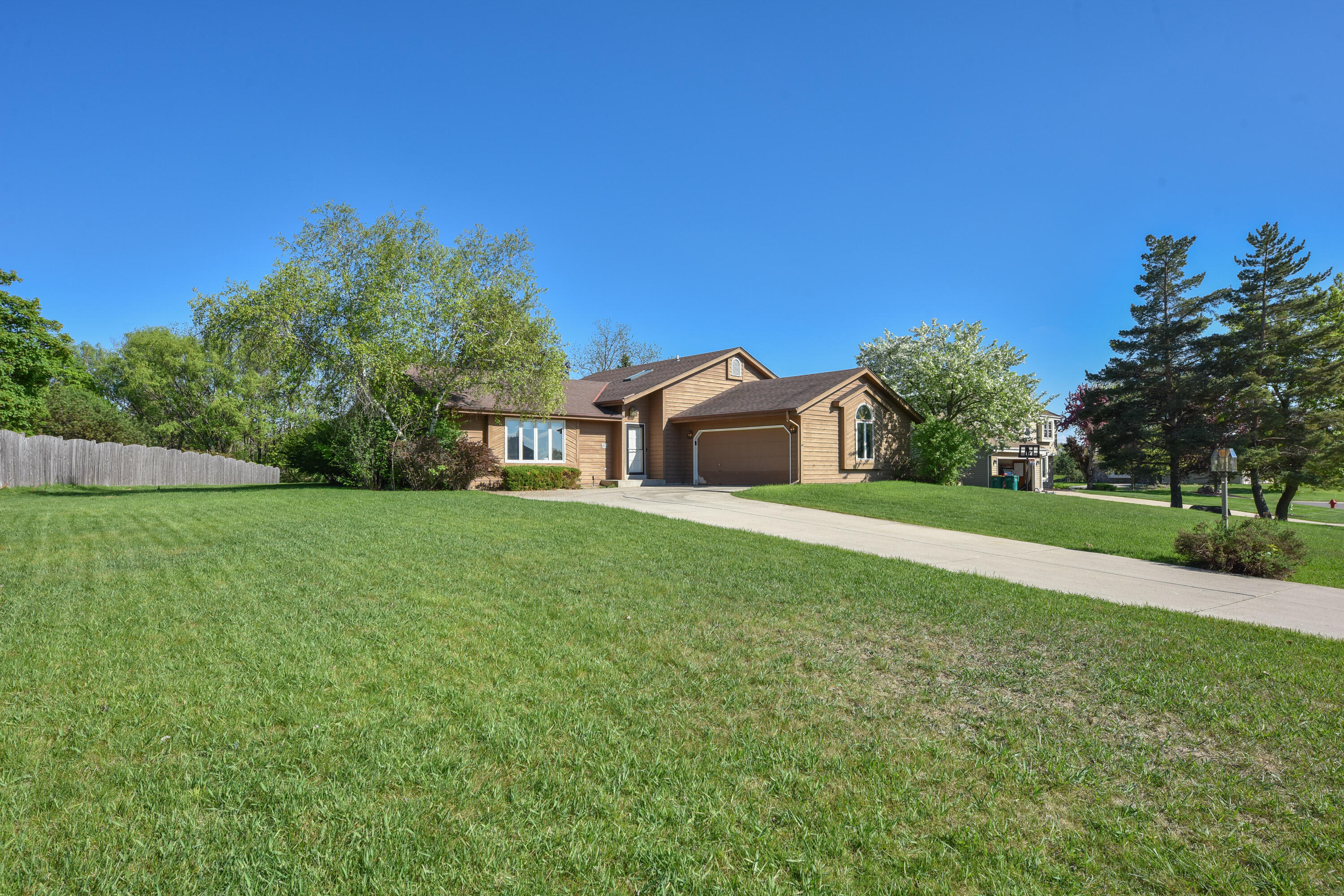W168N9742 Chippewa Dr