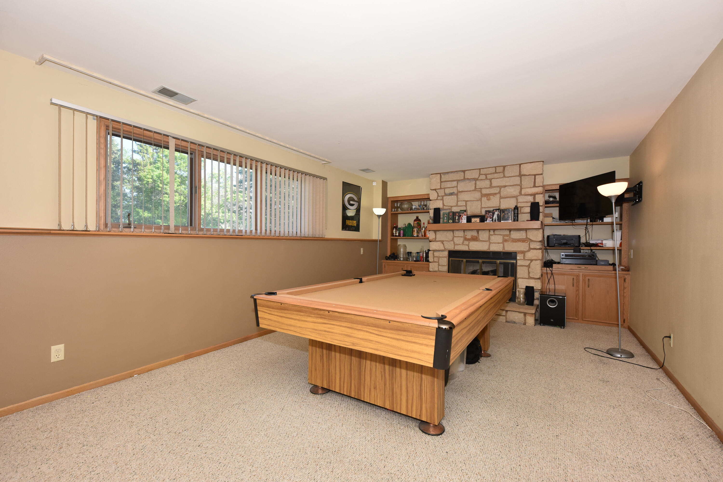 W168N9742 Chippewa Dr